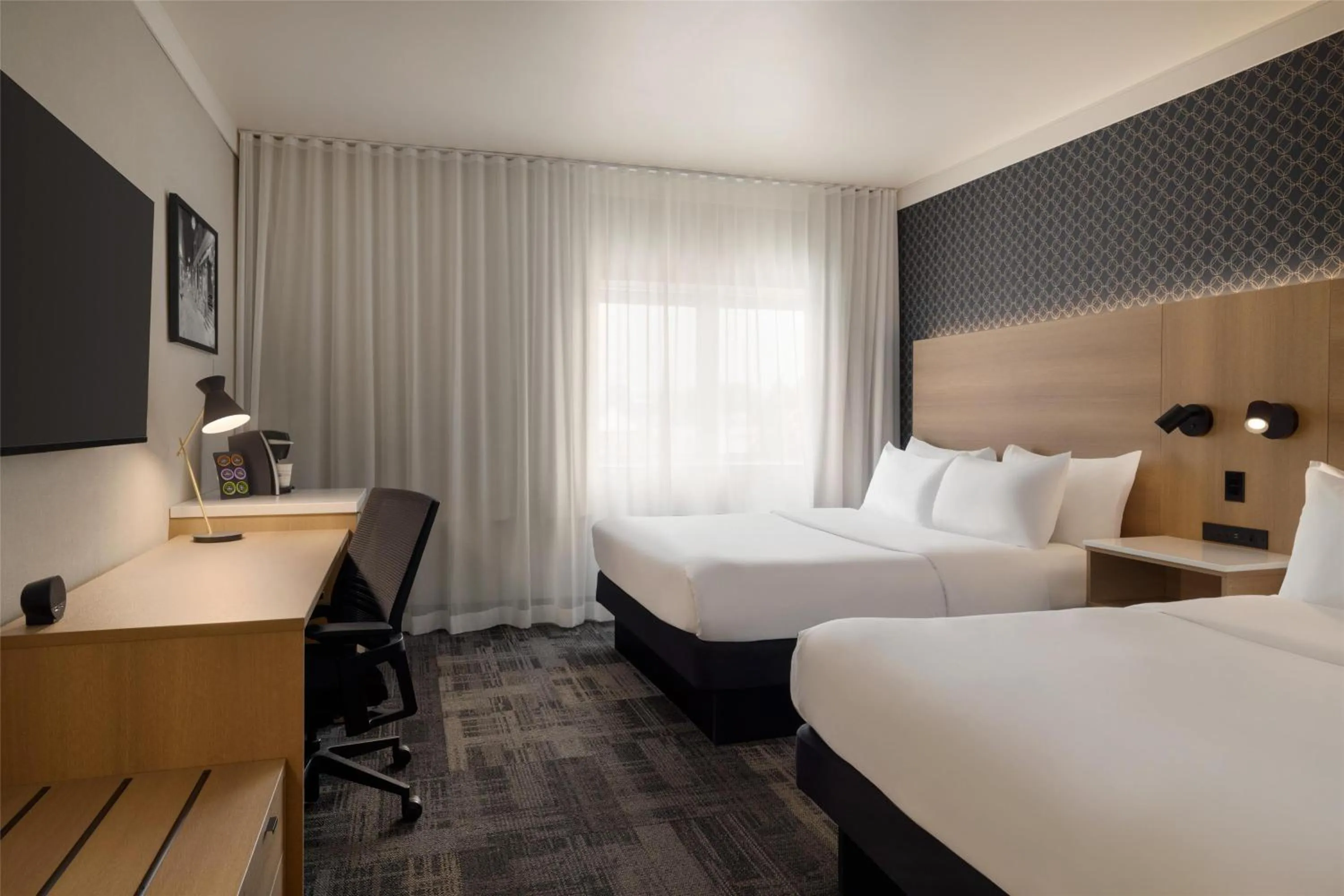 Bedroom, Bed in Best Western Plus City Centre Centre-Ville