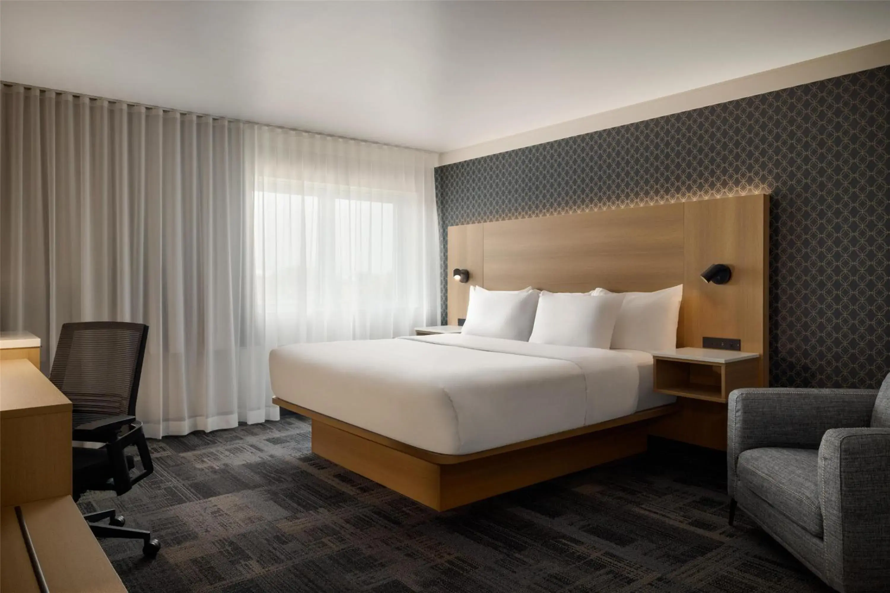 Bedroom, Bed in Best Western Plus City Centre Centre-Ville Bedroom, Bed in Best Western Plus City Centre Centre-Ville