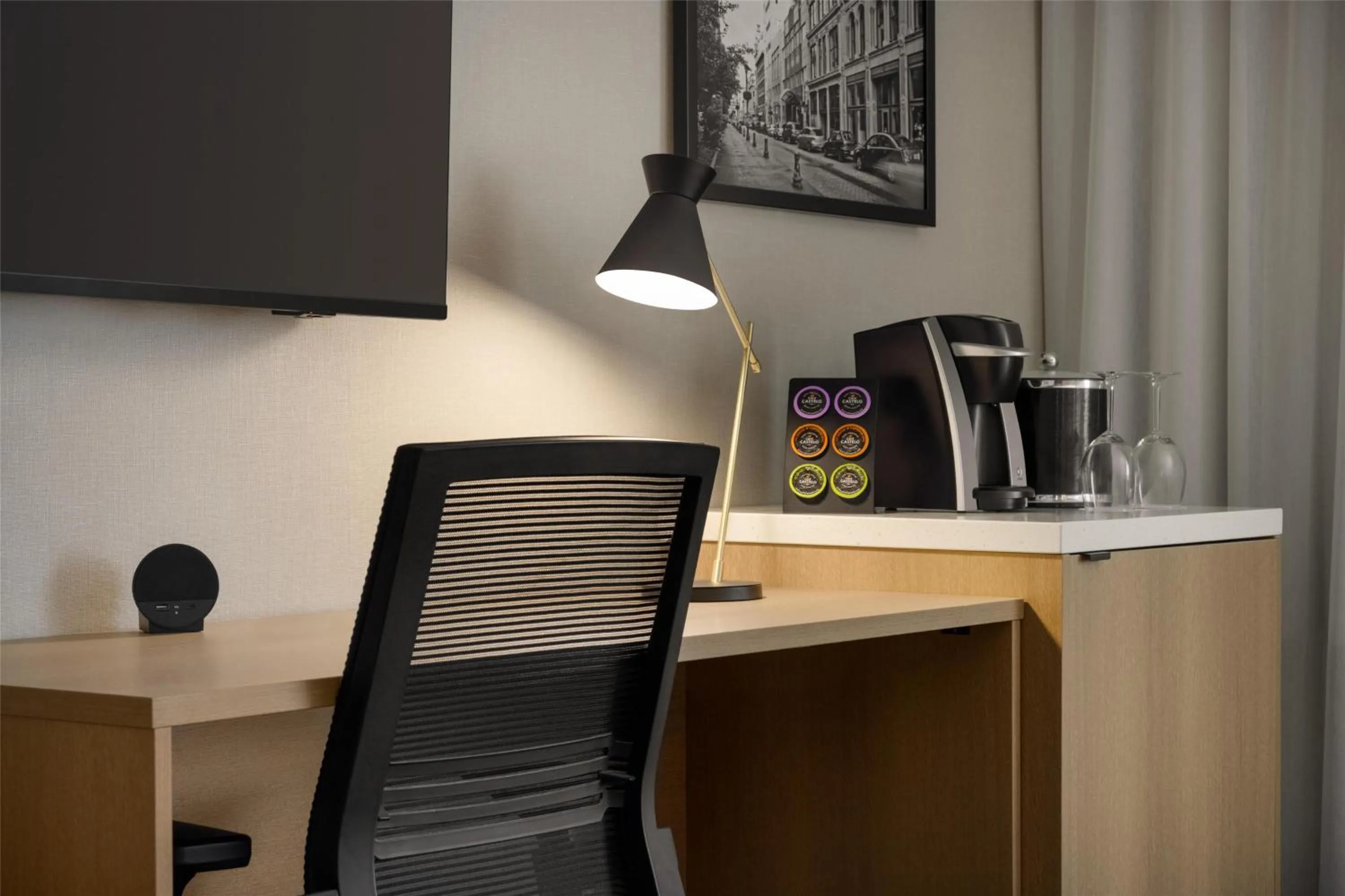 Bedroom in Best Western Plus City Centre Centre-Ville