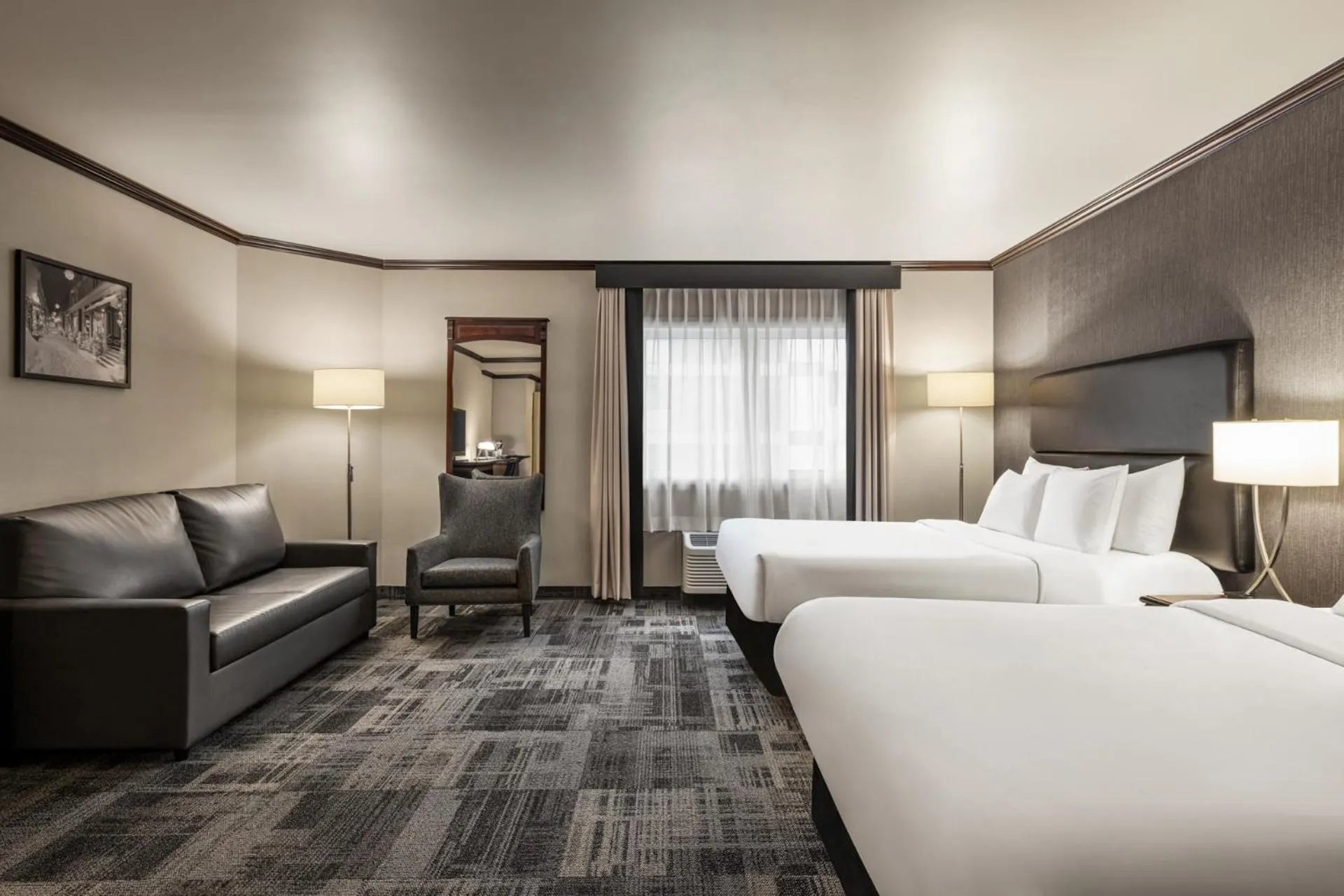 Bedroom, Bed in Best Western Plus City Centre Centre-Ville