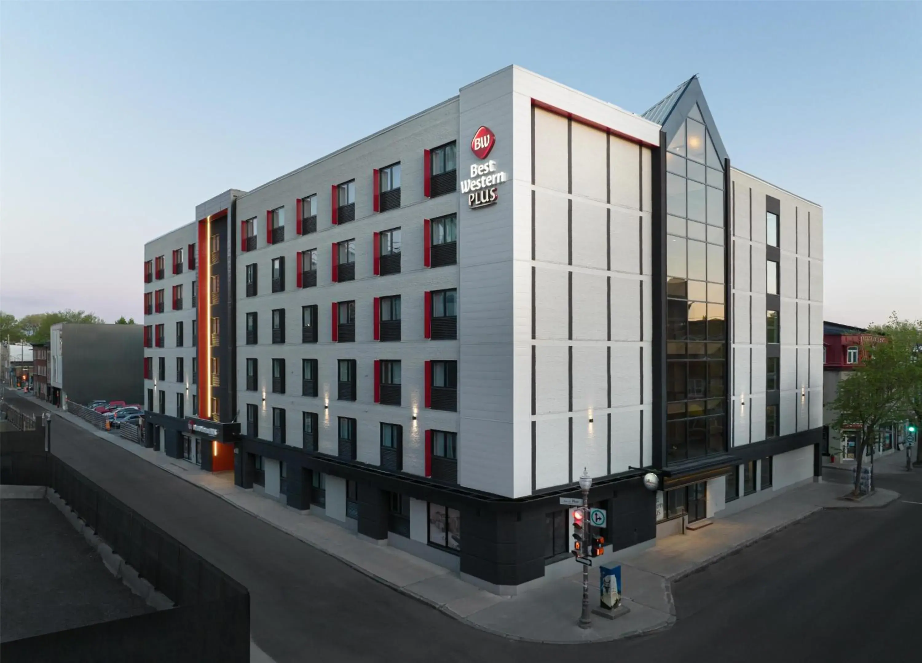 Property building in Best Western Plus City Centre Centre-Ville Property building in Best Western Plus City Centre Centre-Ville