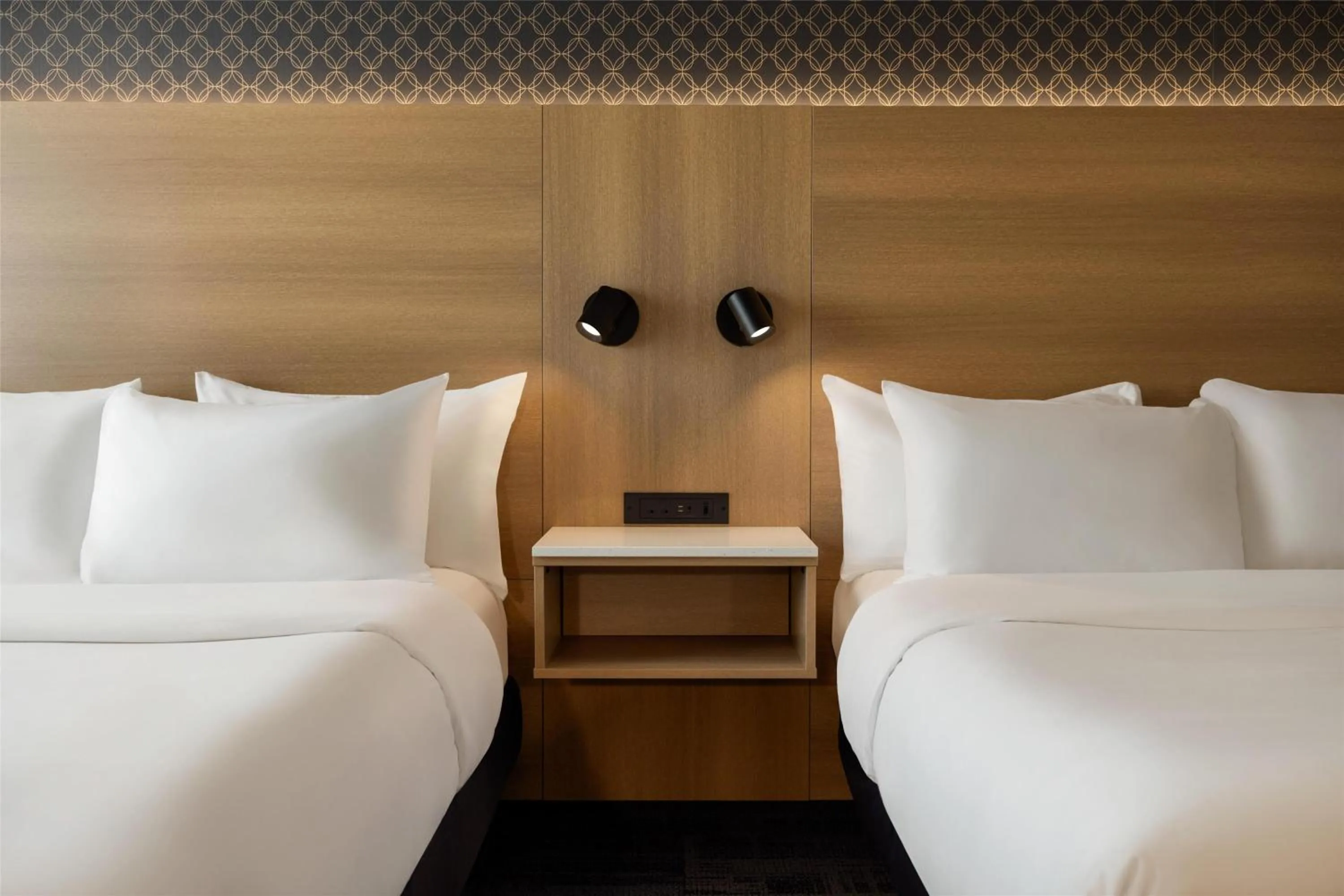 Bedroom, Bed in Best Western Plus City Centre Centre-Ville