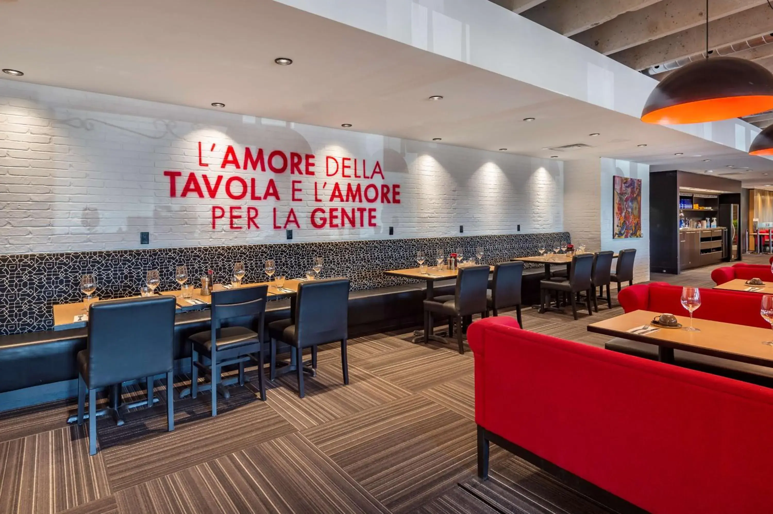 Restaurant/places to eat in Best Western Hotel Universel Drummondville Restaurant/places to eat in Best Western Hotel Universel Drummondville