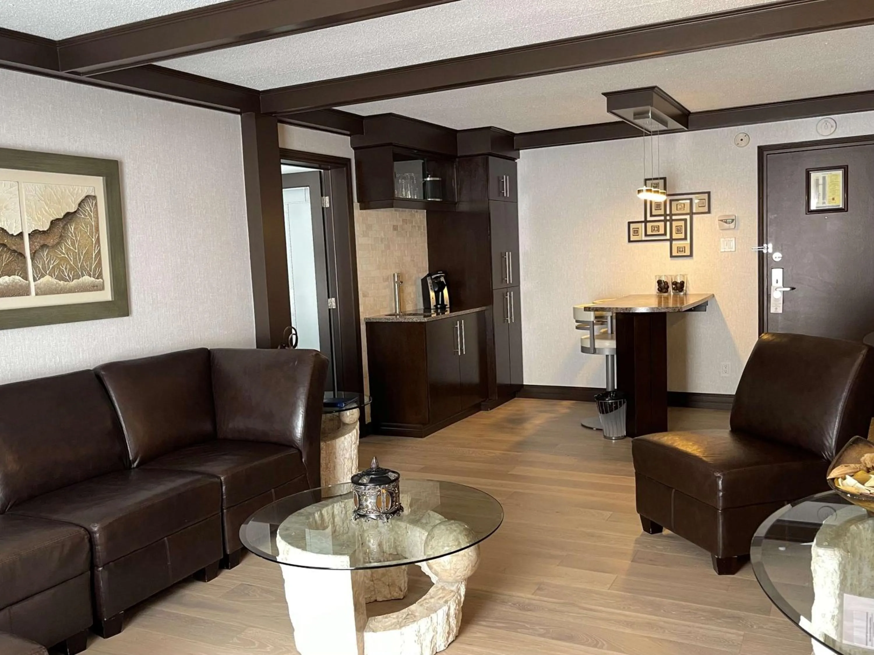 Photo of the whole room in Best Western Hotel Universel Drummondville