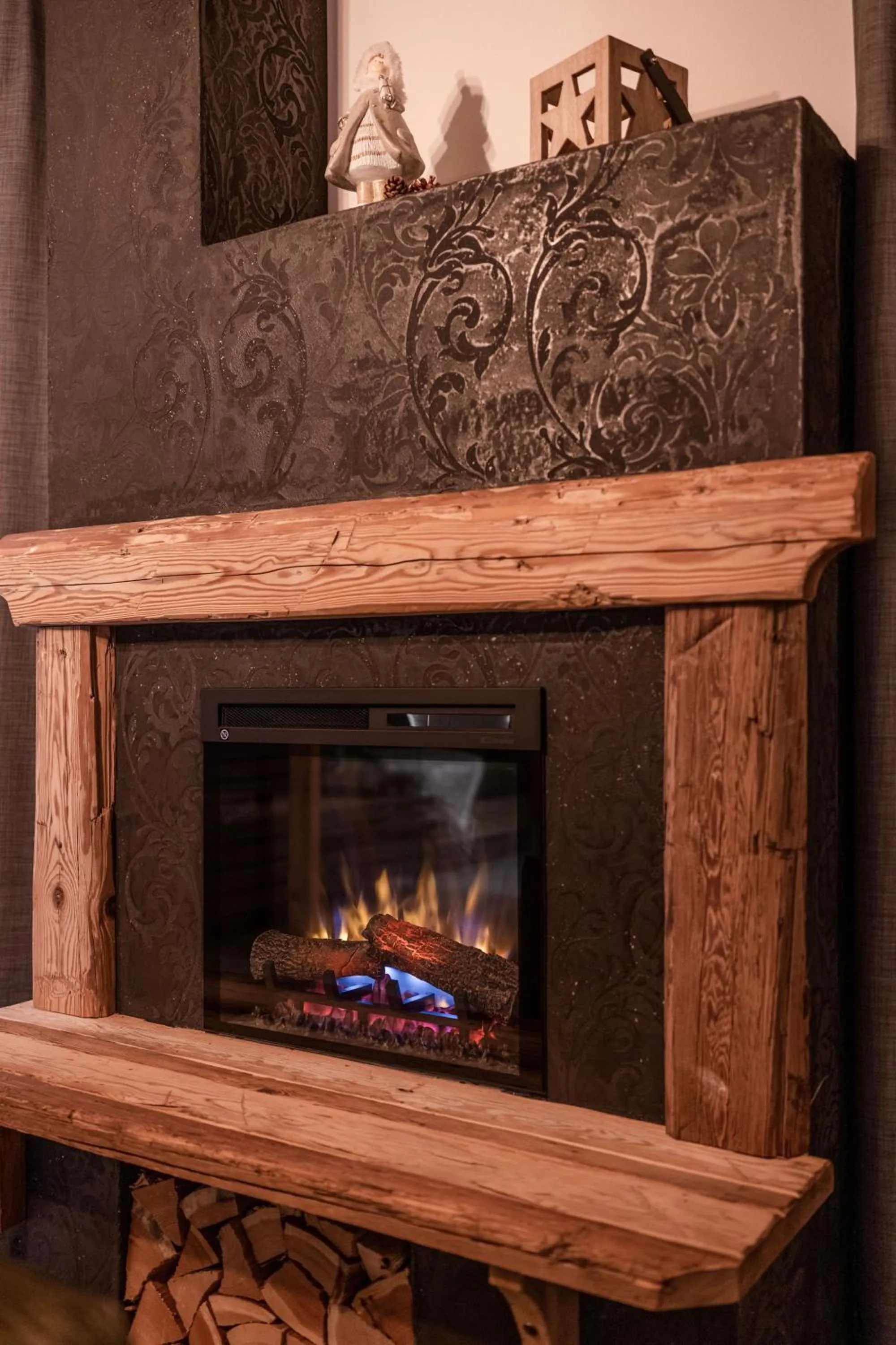 flat iron in Nidaris - Luxury Private Spa Suites