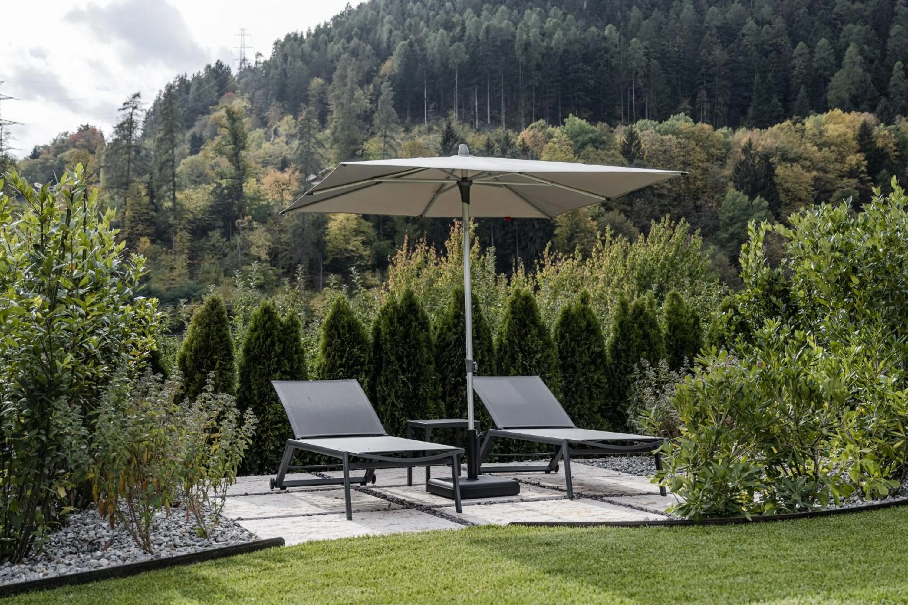 Garden in Nidaris - Luxury Private Spa Suites