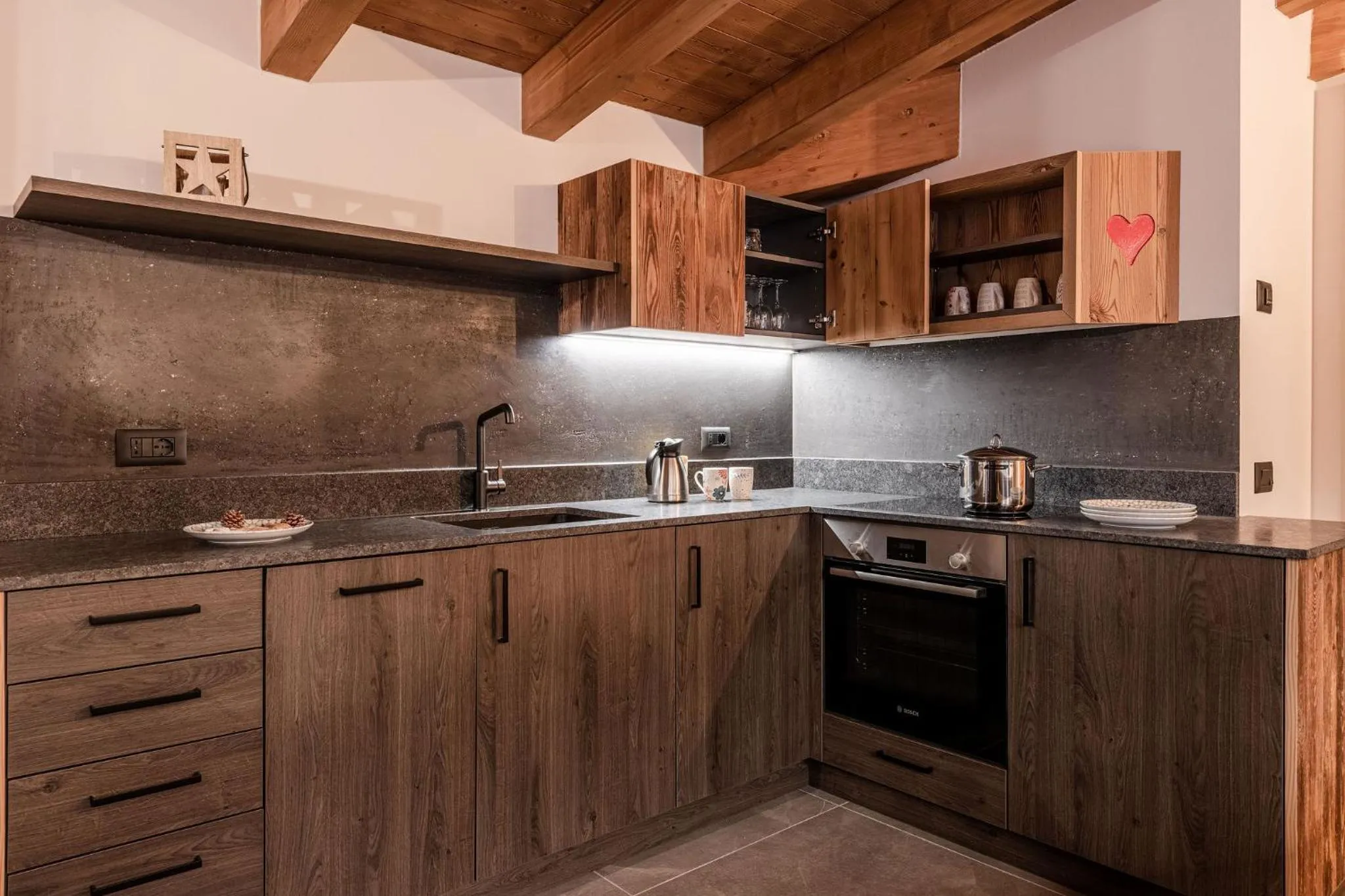 Kitchen or kitchenette in Nidaris - Luxury Private Spa Suites