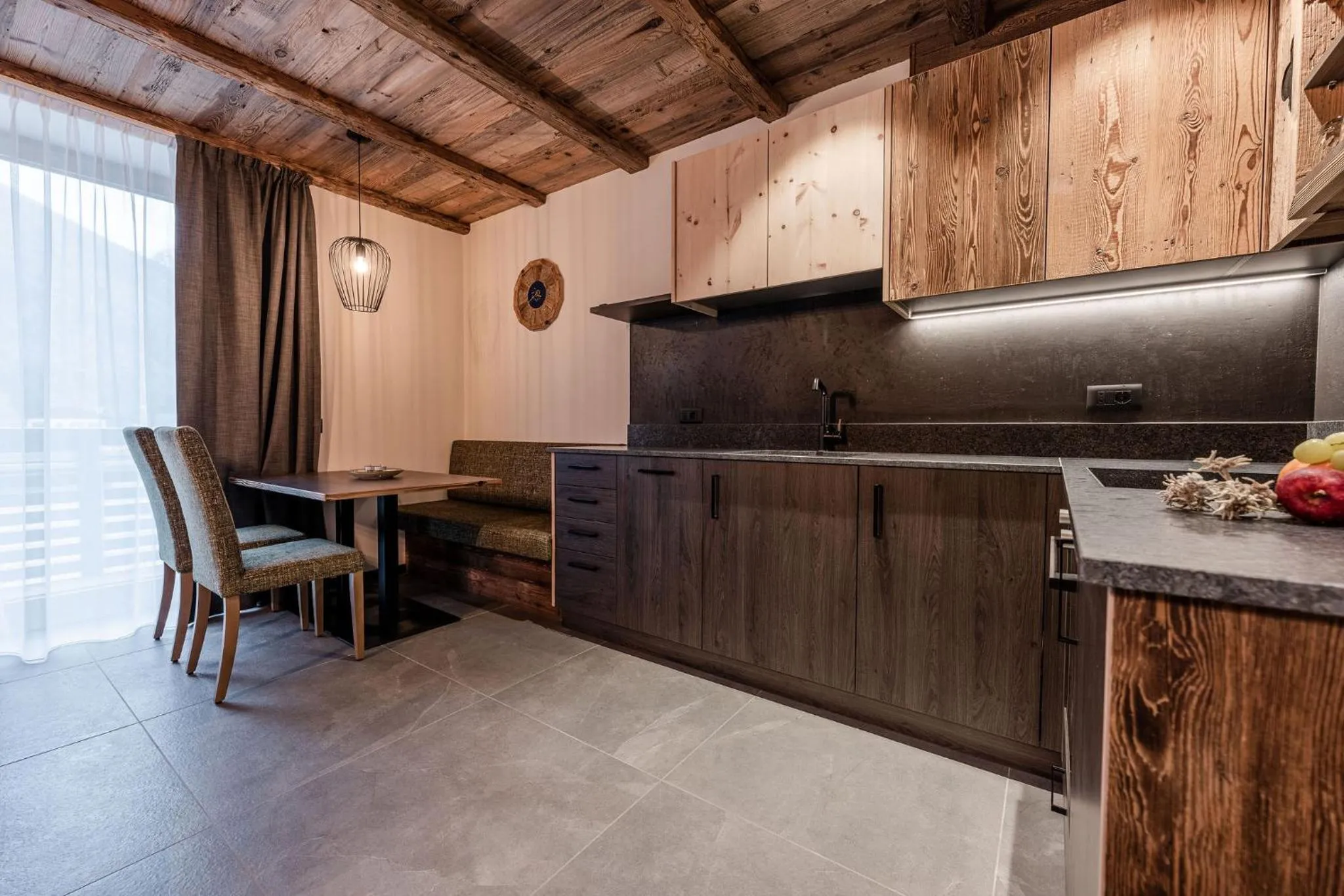 Kitchen or kitchenette in Nidaris - Luxury Private Spa Suites