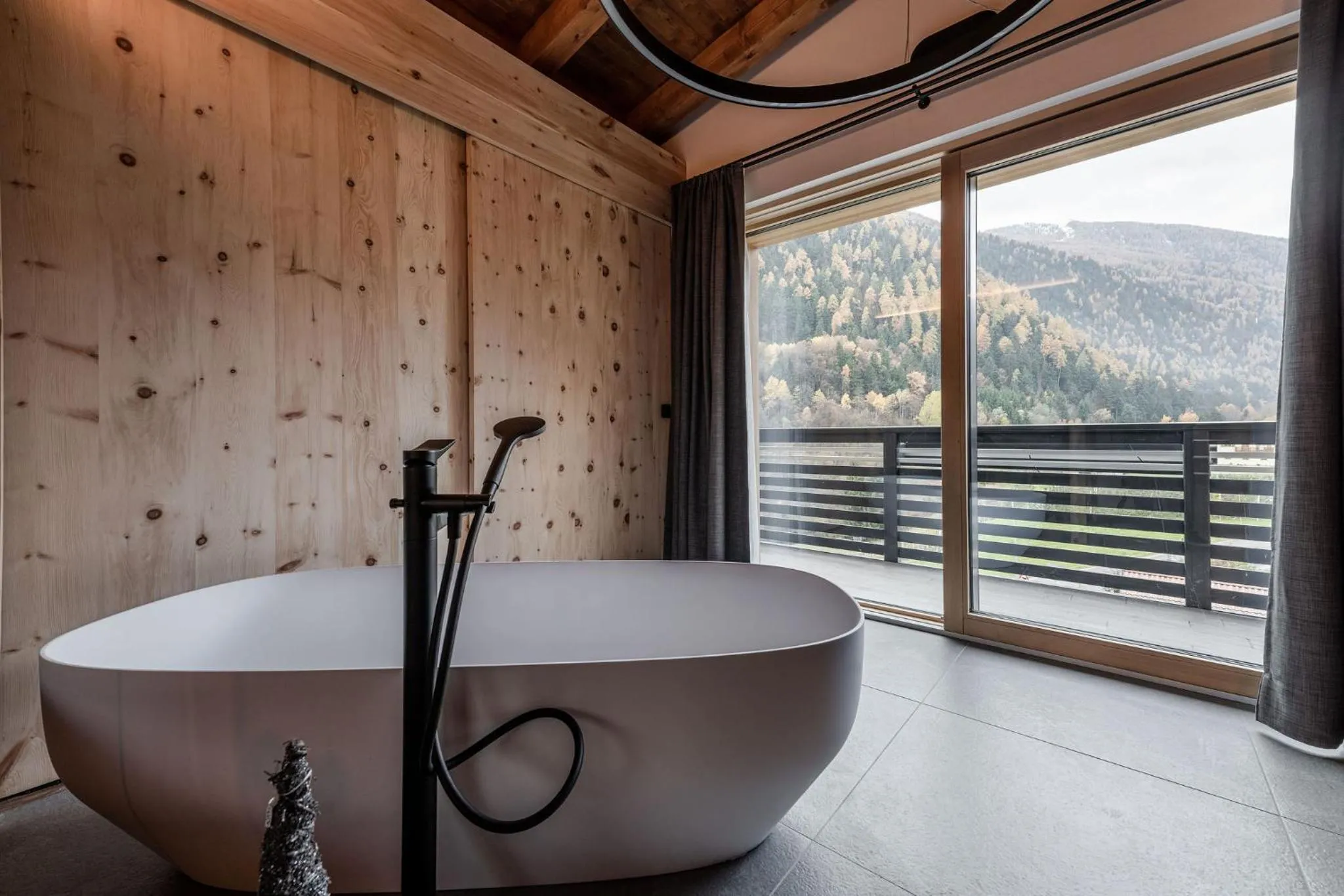 Natural landscape in Nidaris - Luxury Private Spa Suites