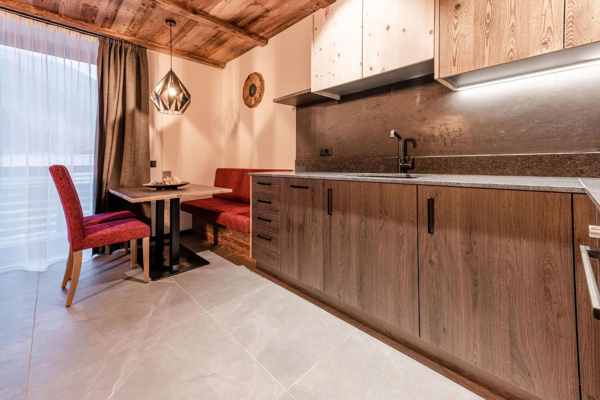 Kitchen or kitchenette in Nidaris - Luxury Private Spa Suites