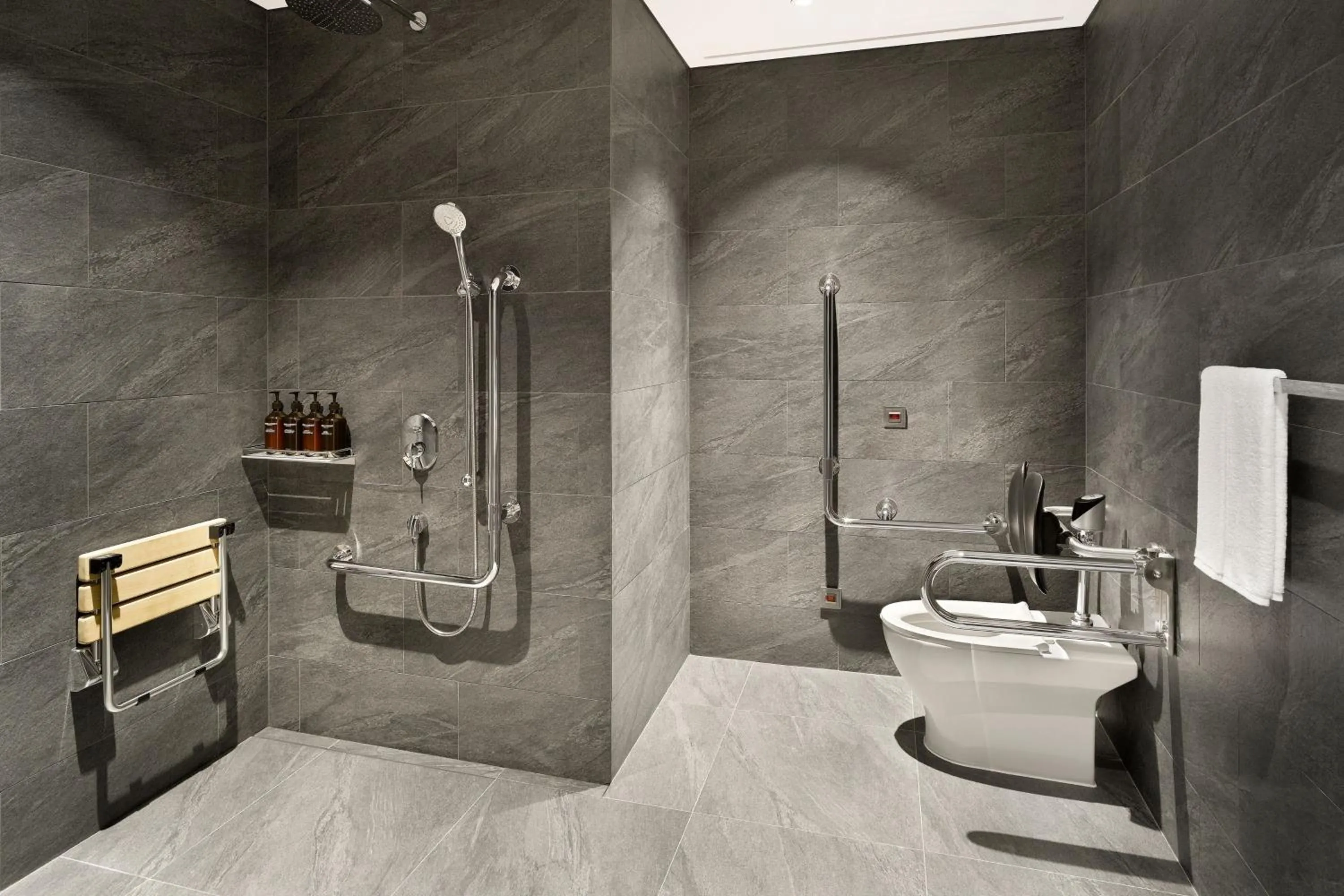 Bathroom in Hotel Onoma Daejeon, Autograph Collection