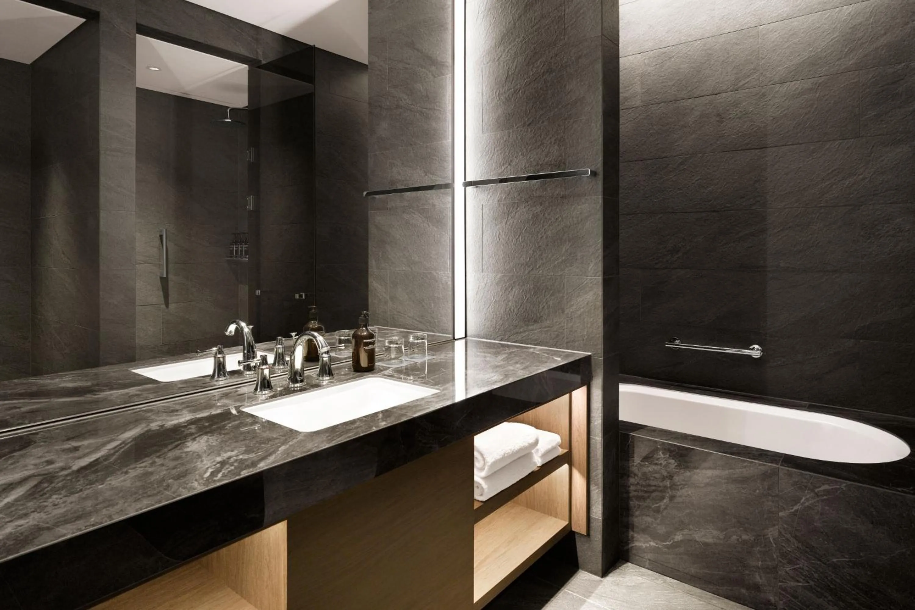 Bathroom in Hotel Onoma Daejeon, Autograph Collection