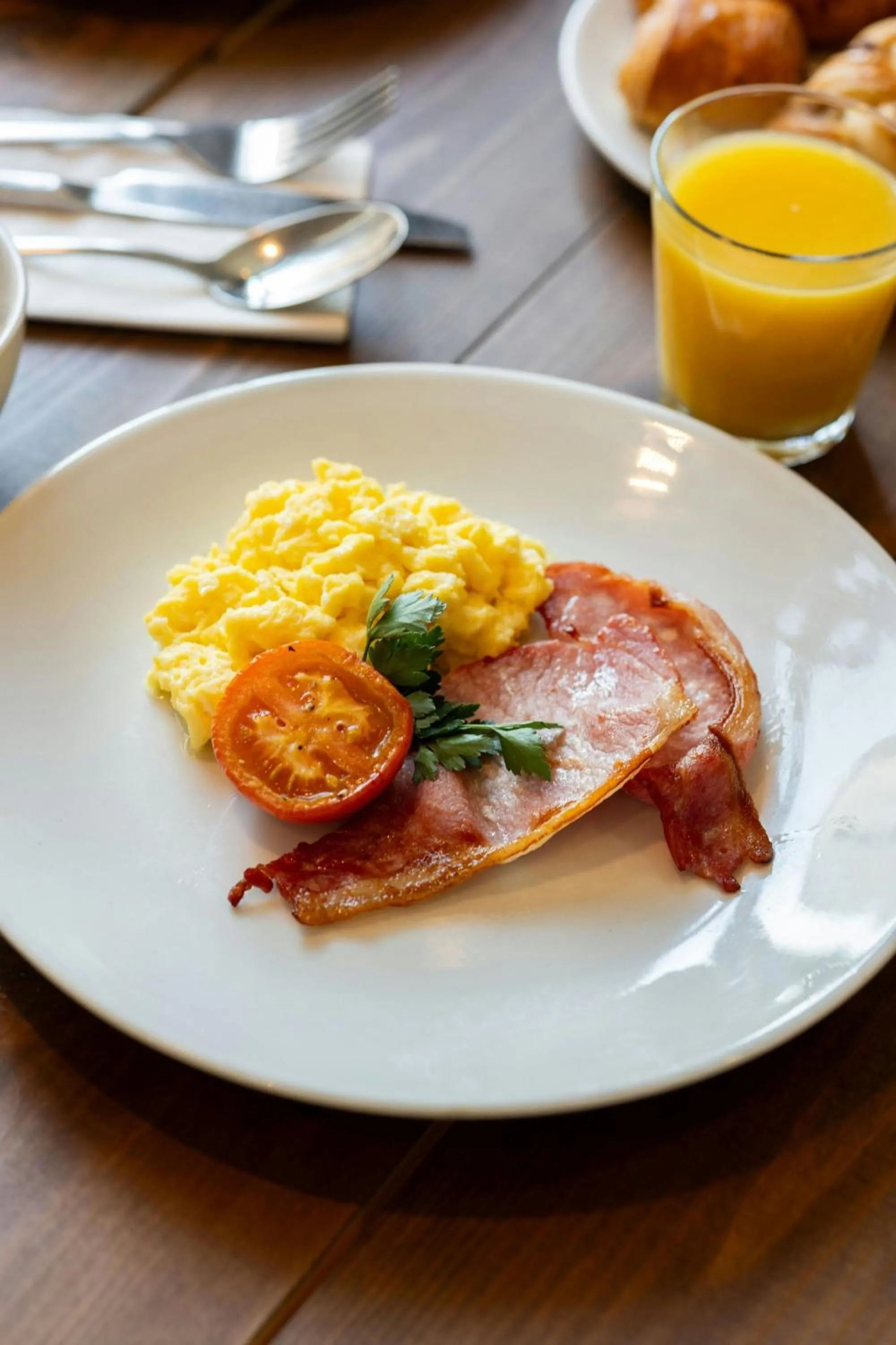 Restaurant/places to eat in Courtyard by Marriott Glasgow SEC