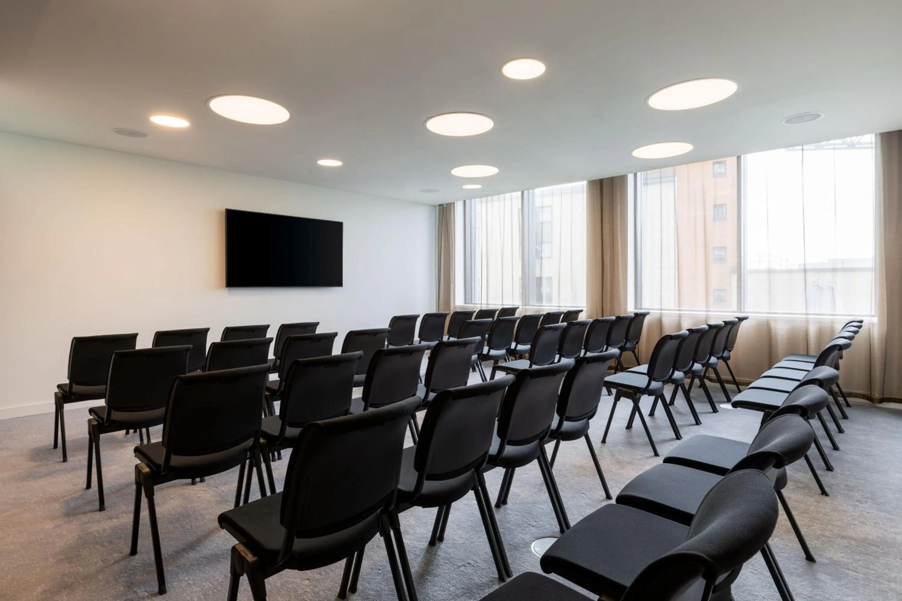 Meeting/conference room in Courtyard by Marriott Glasgow SEC