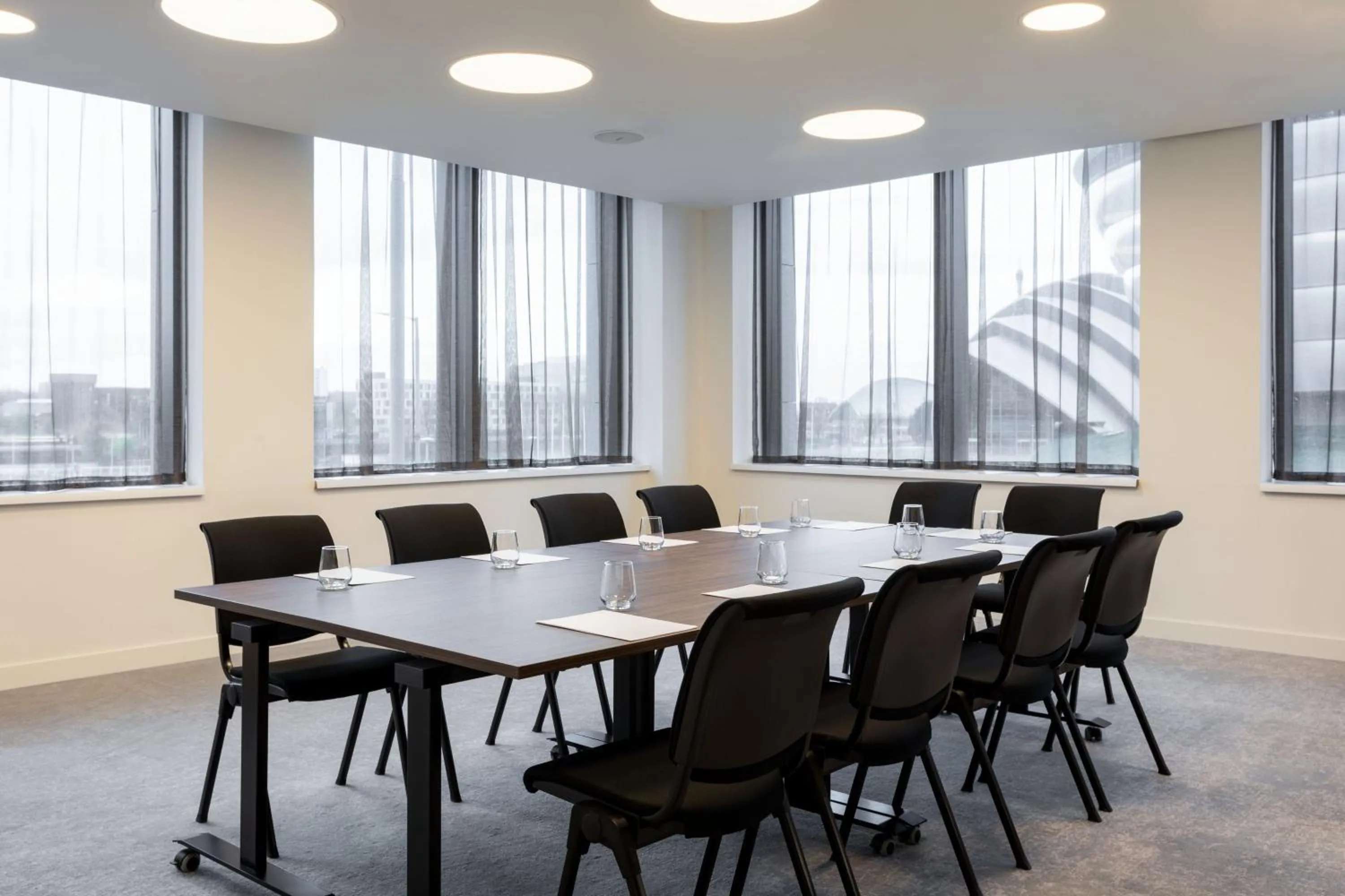 Meeting/conference room in Courtyard by Marriott Glasgow SEC