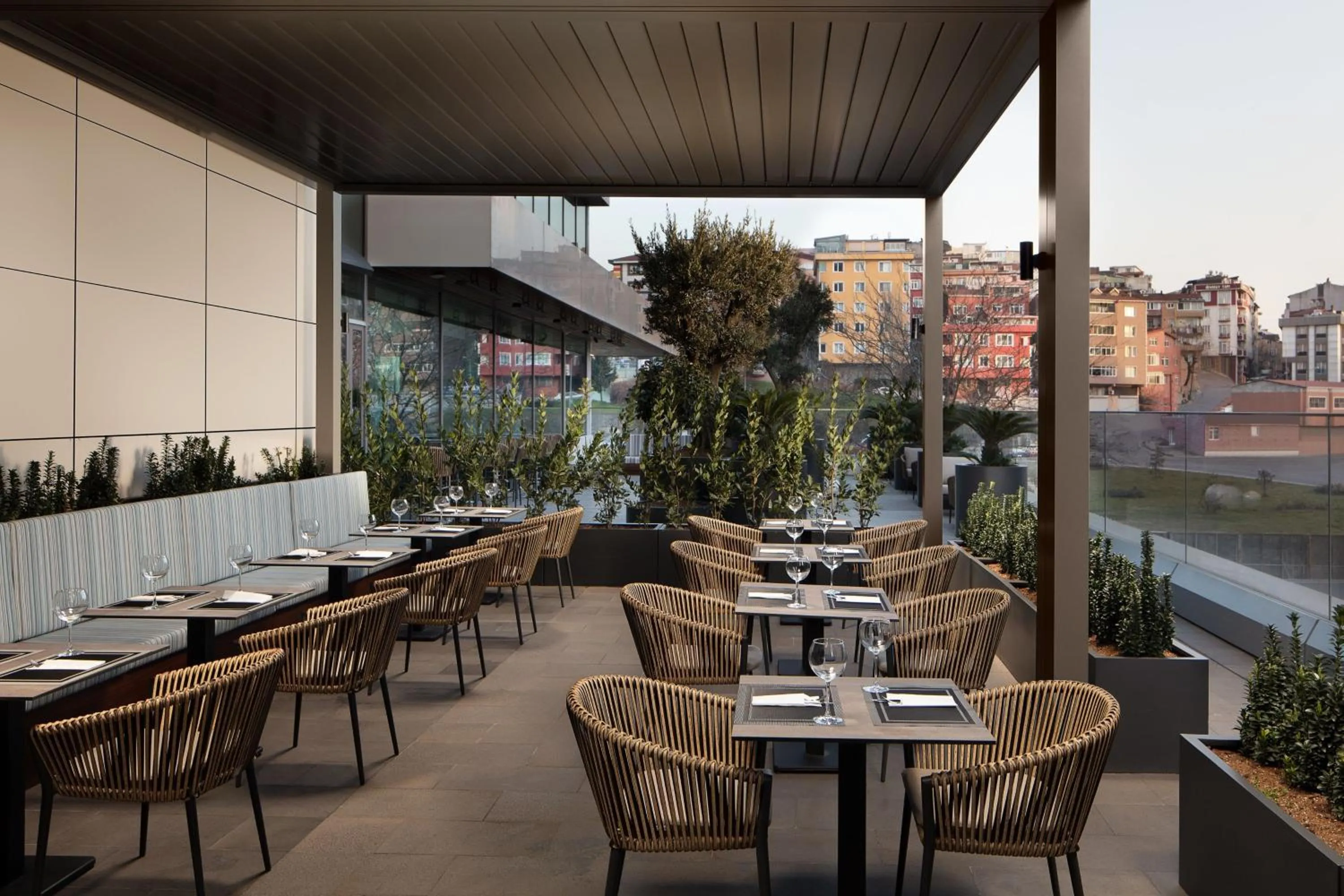 Restaurant/places to eat in Four Points by Sheraton Istanbul Kagithane