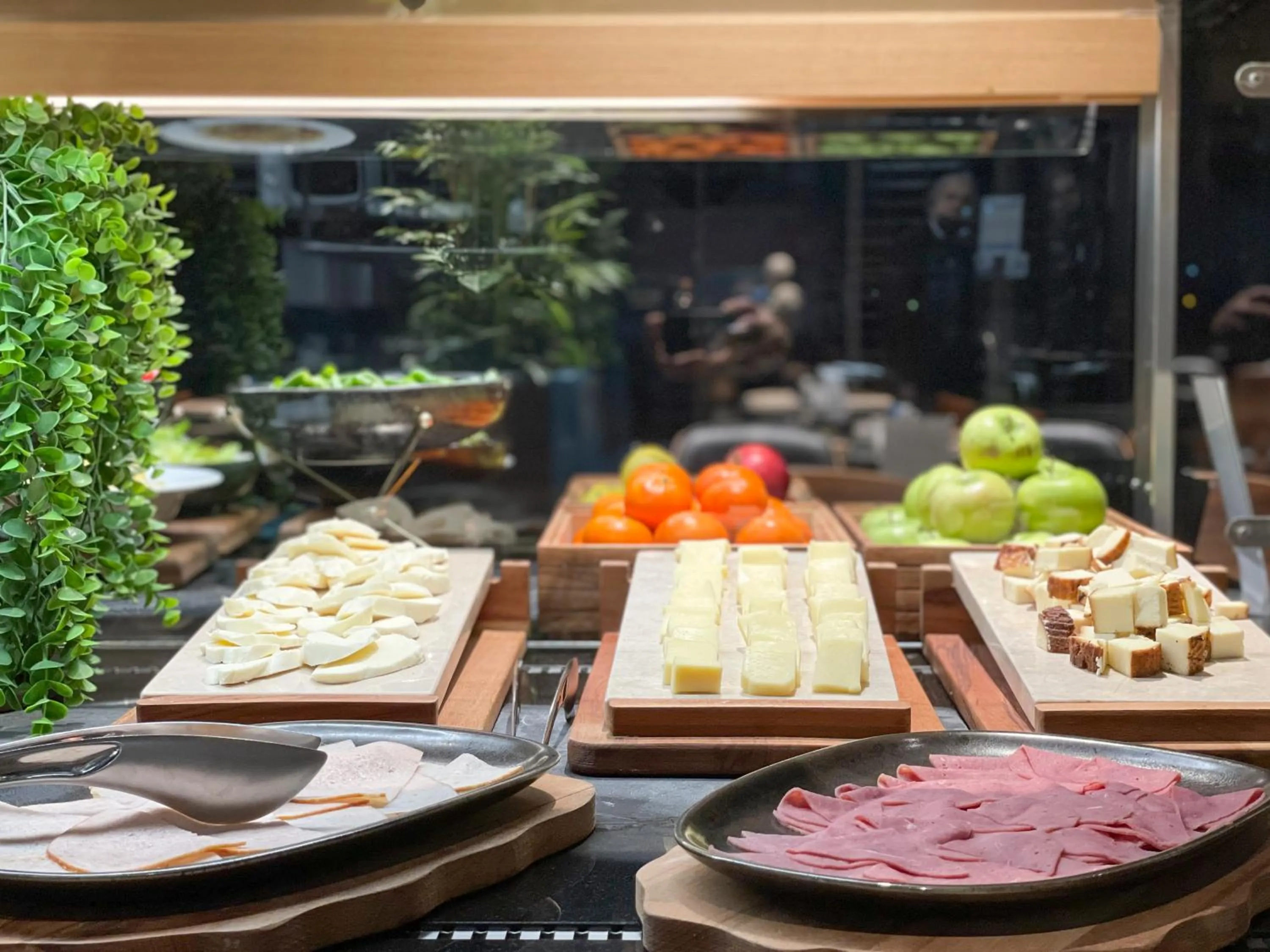 Restaurant/places to eat in Four Points by Sheraton Istanbul Kagithane