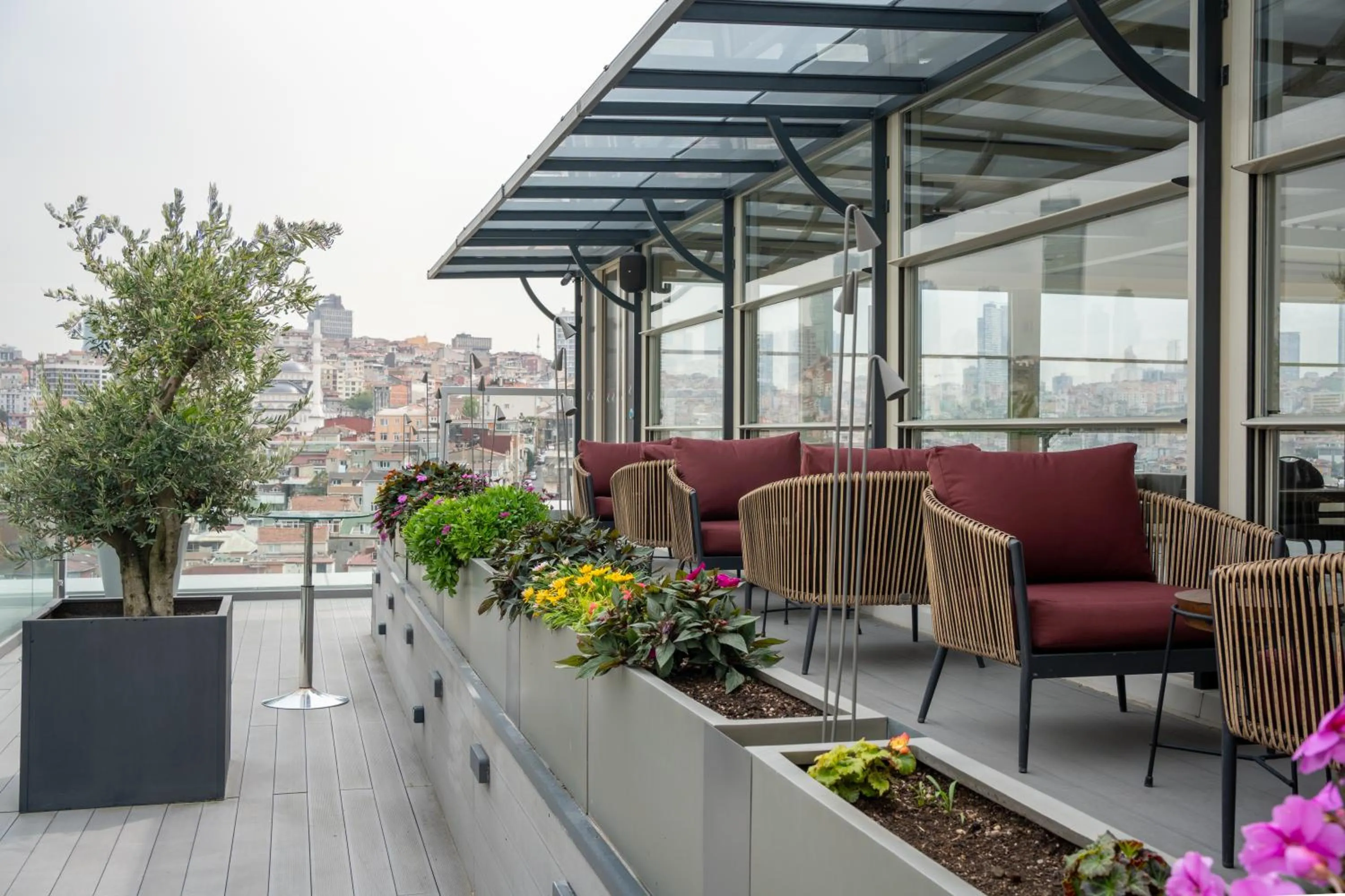 Balcony/Terrace in Four Points by Sheraton Istanbul Kagithane