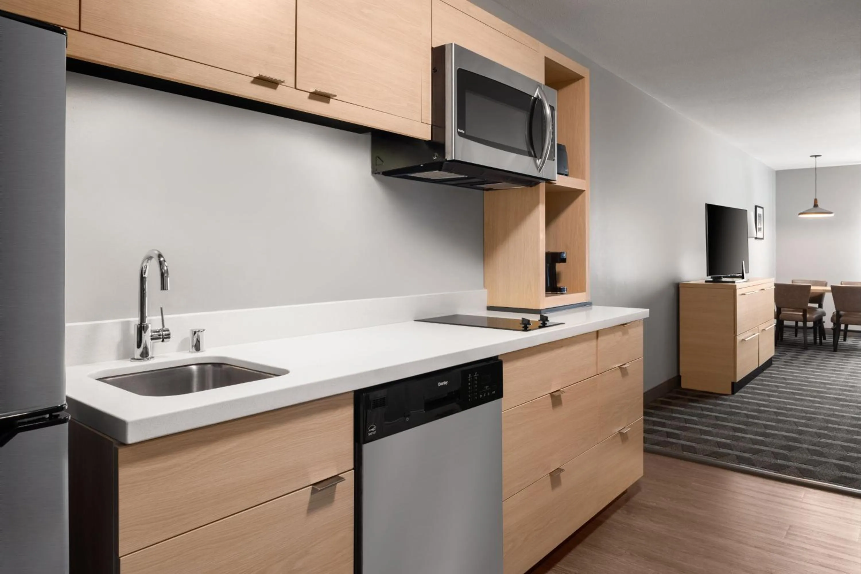 Kitchen or kitchenette in TownePlace Suites By Marriott Rochester Mayo Clinic Area