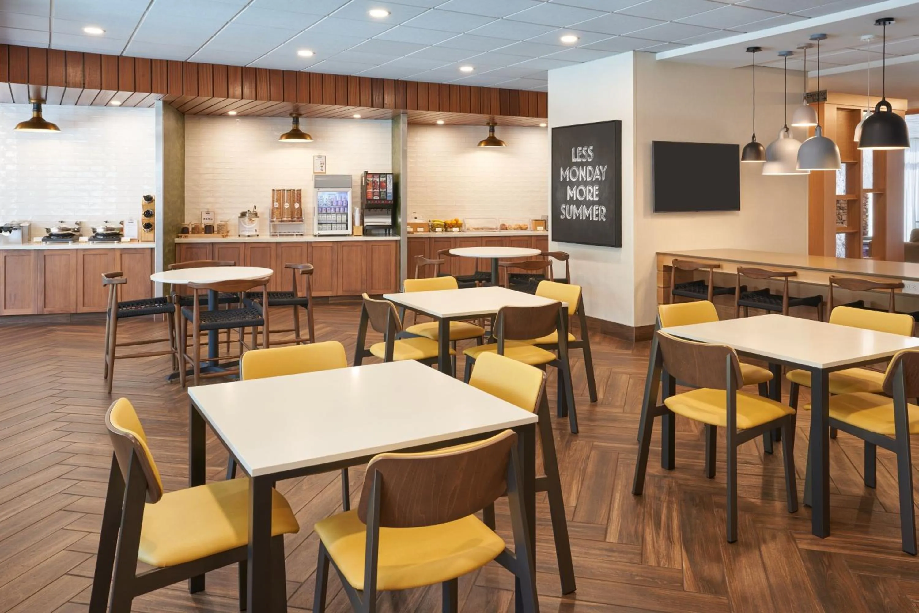 Breakfast in Fairfield by Marriott Inn & Suites Hardeeville I-95 North