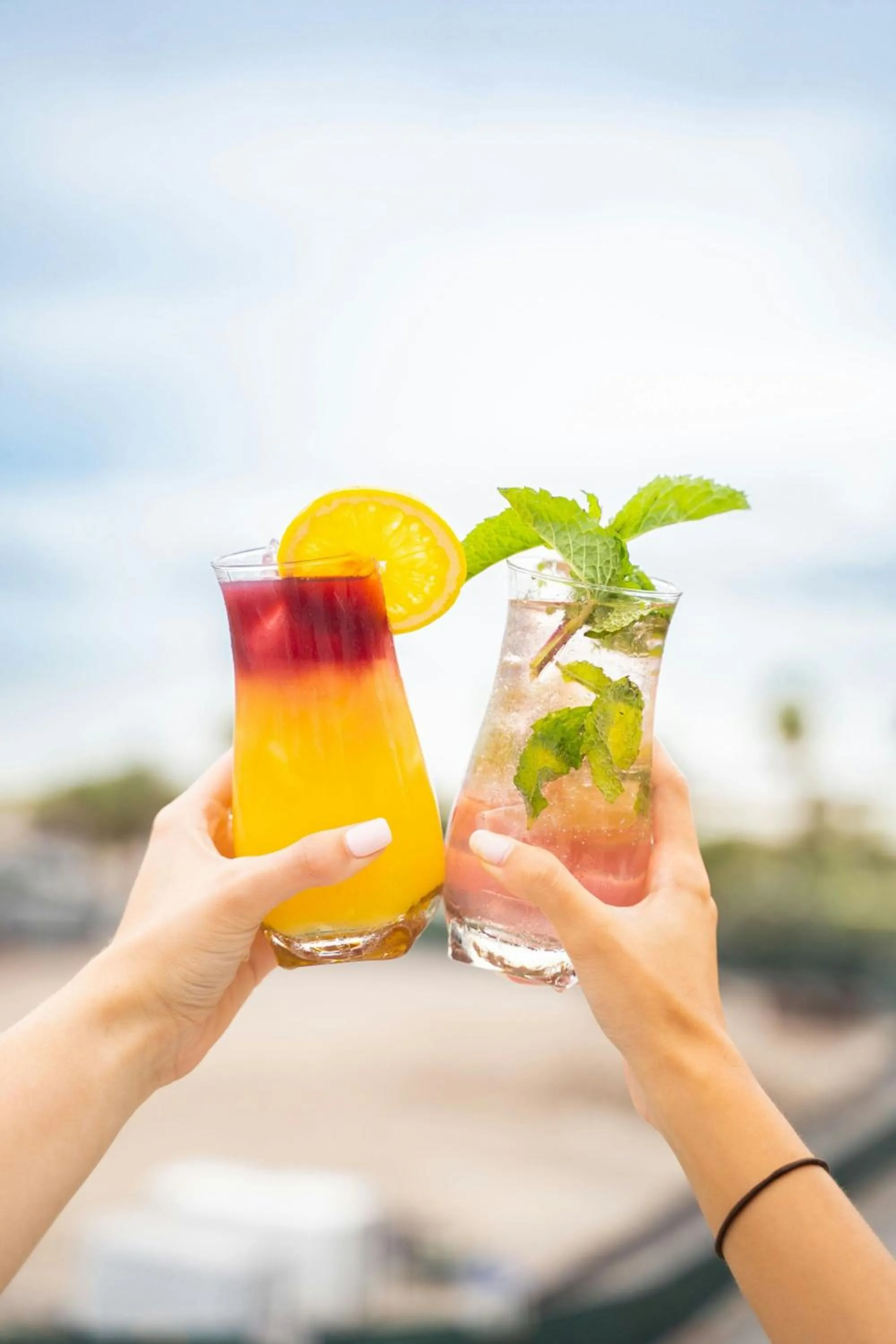 Lounge or bar in AC Hotel by Marriott Clearwater Beach