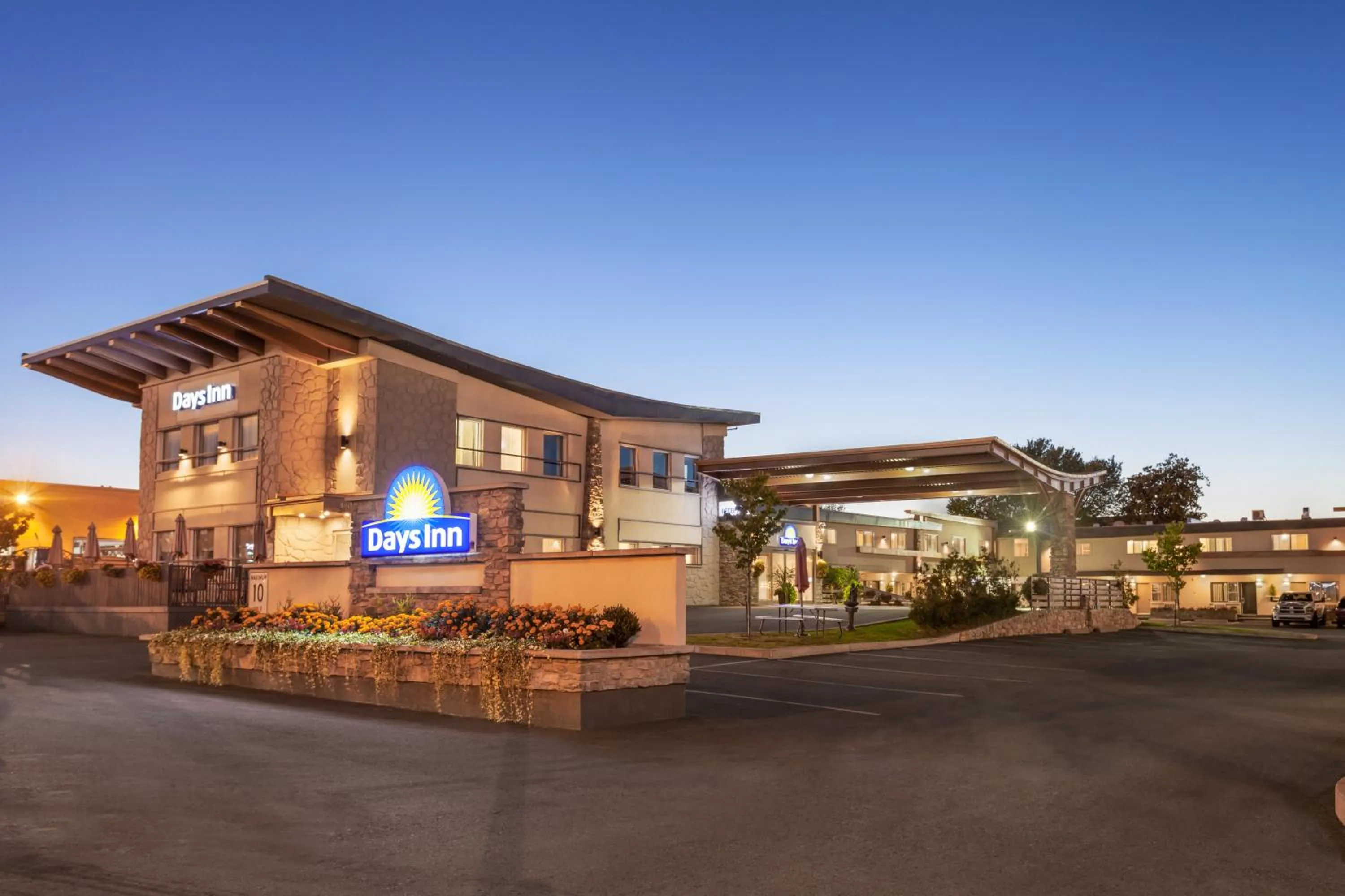 Property building in Days Inn by Wyndham Montreal East