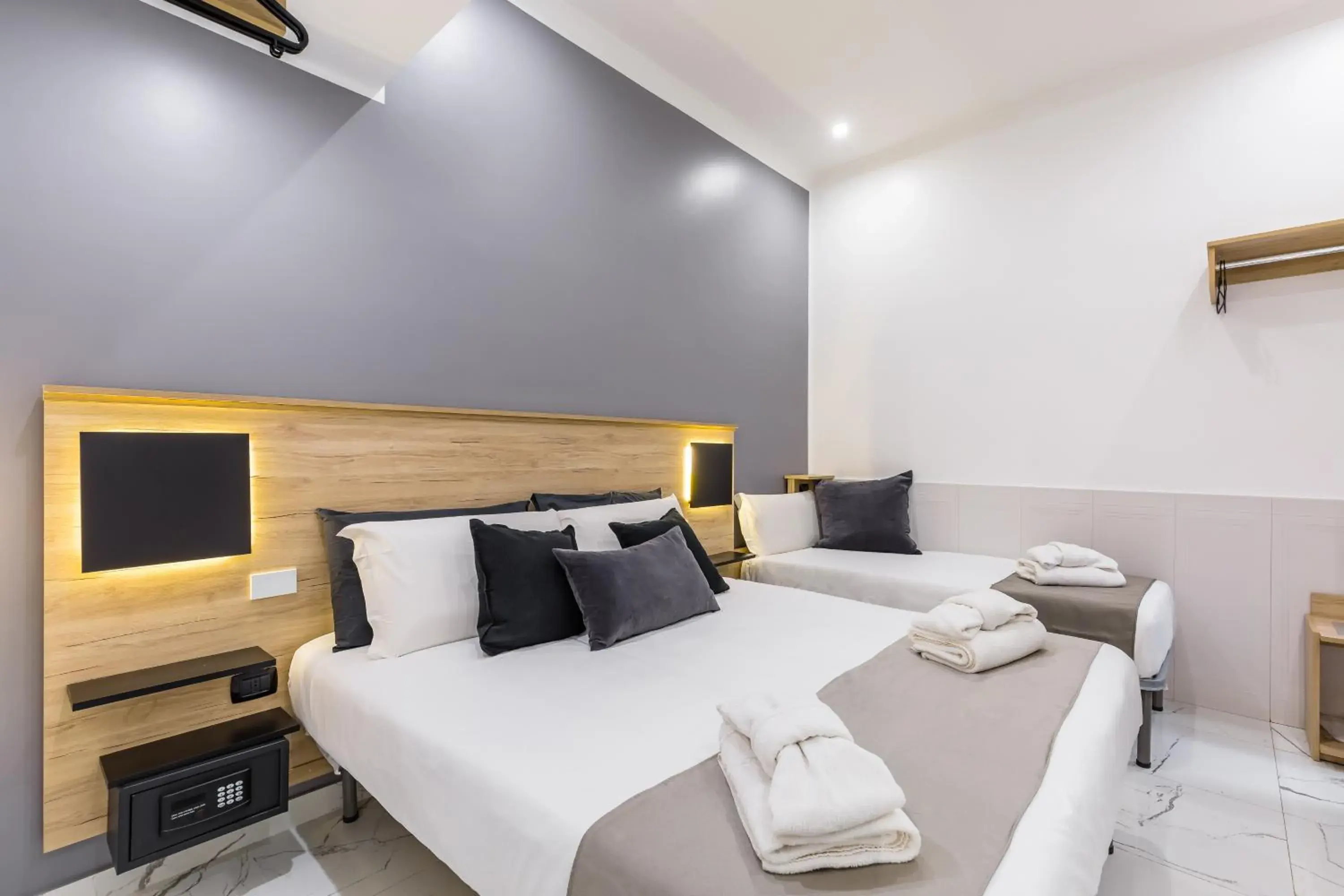 Bed in Sant'Angelo Suites Bed in Sant'Angelo Suites