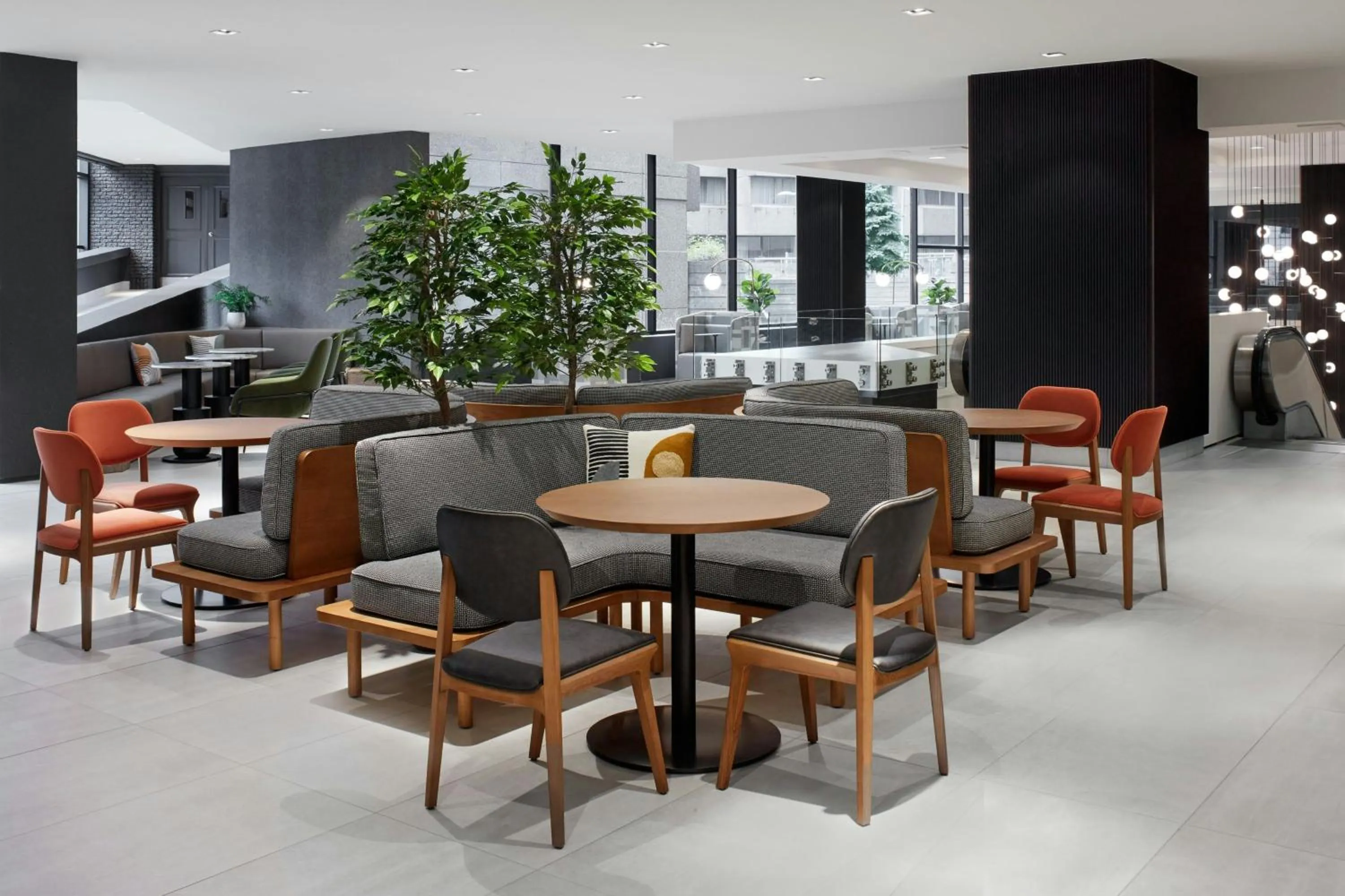 Lobby or reception in Delta Hotels by Marriott Quebec