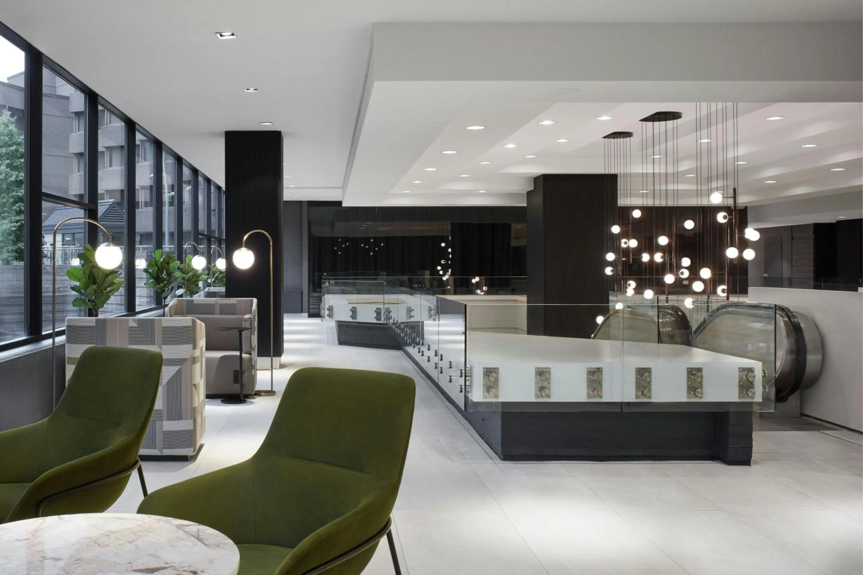 Lobby or reception in Delta Hotels by Marriott Quebec