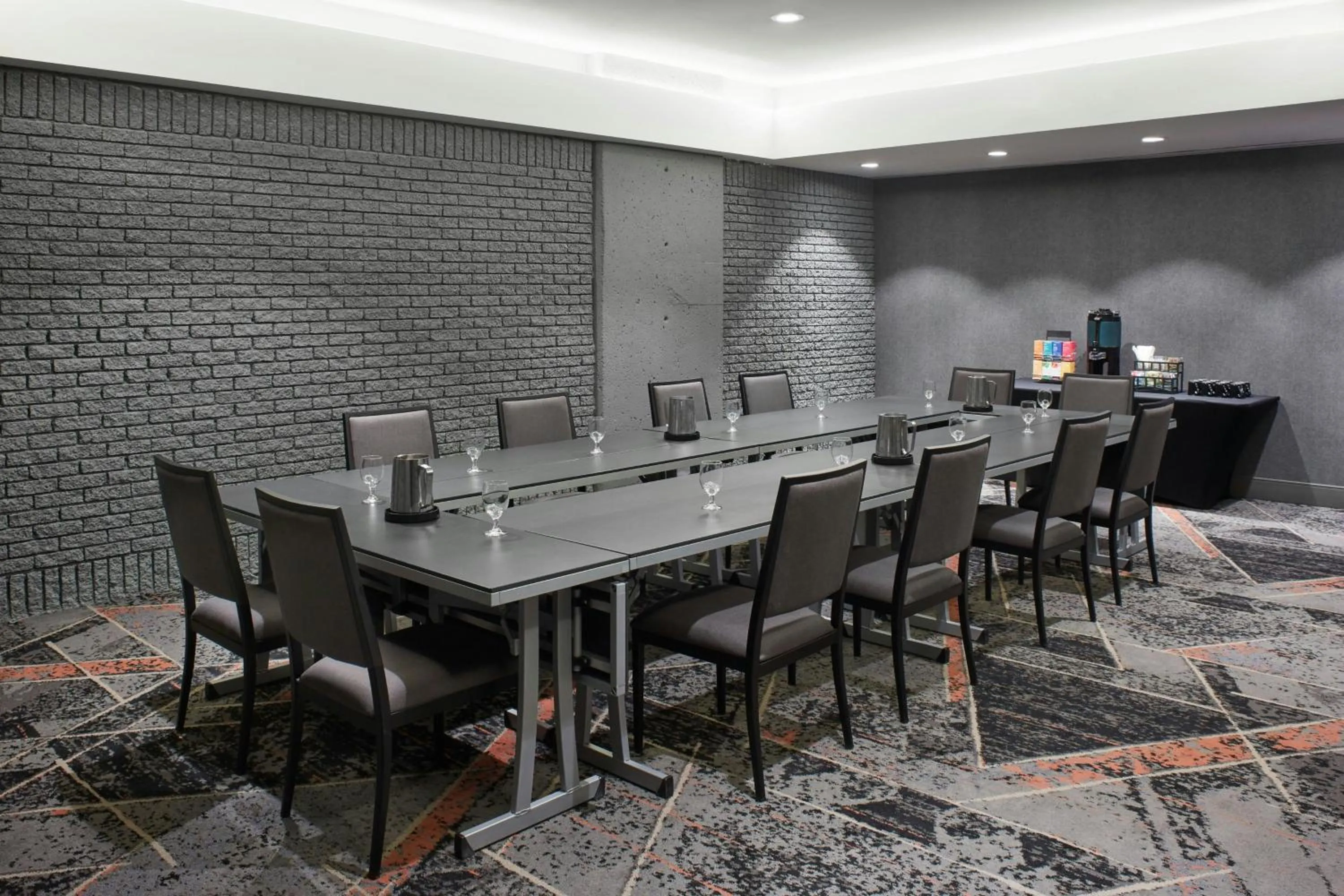 Meeting/conference room in Delta Hotels by Marriott Quebec