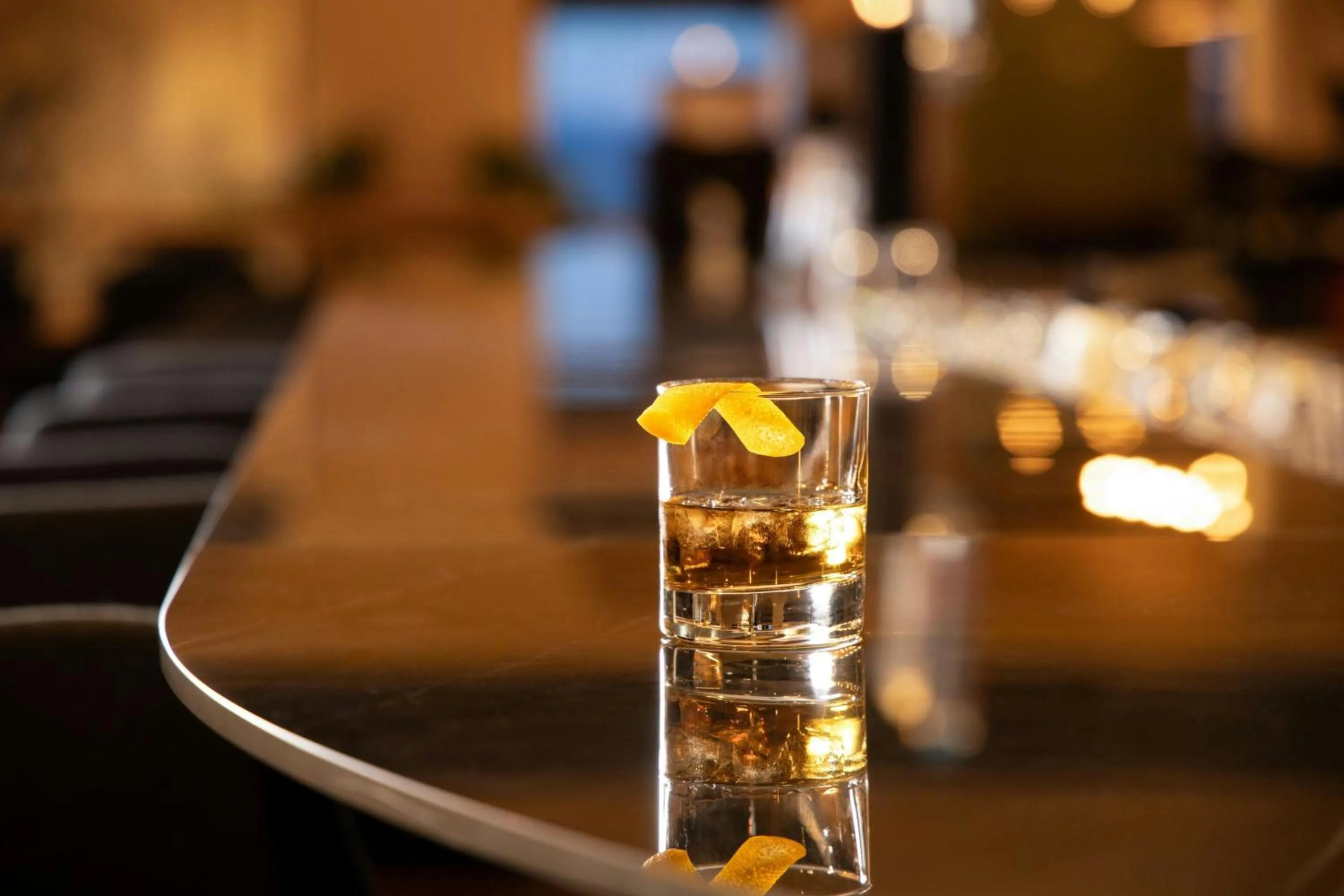 Lounge or bar in Delta Hotels by Marriott Quebec