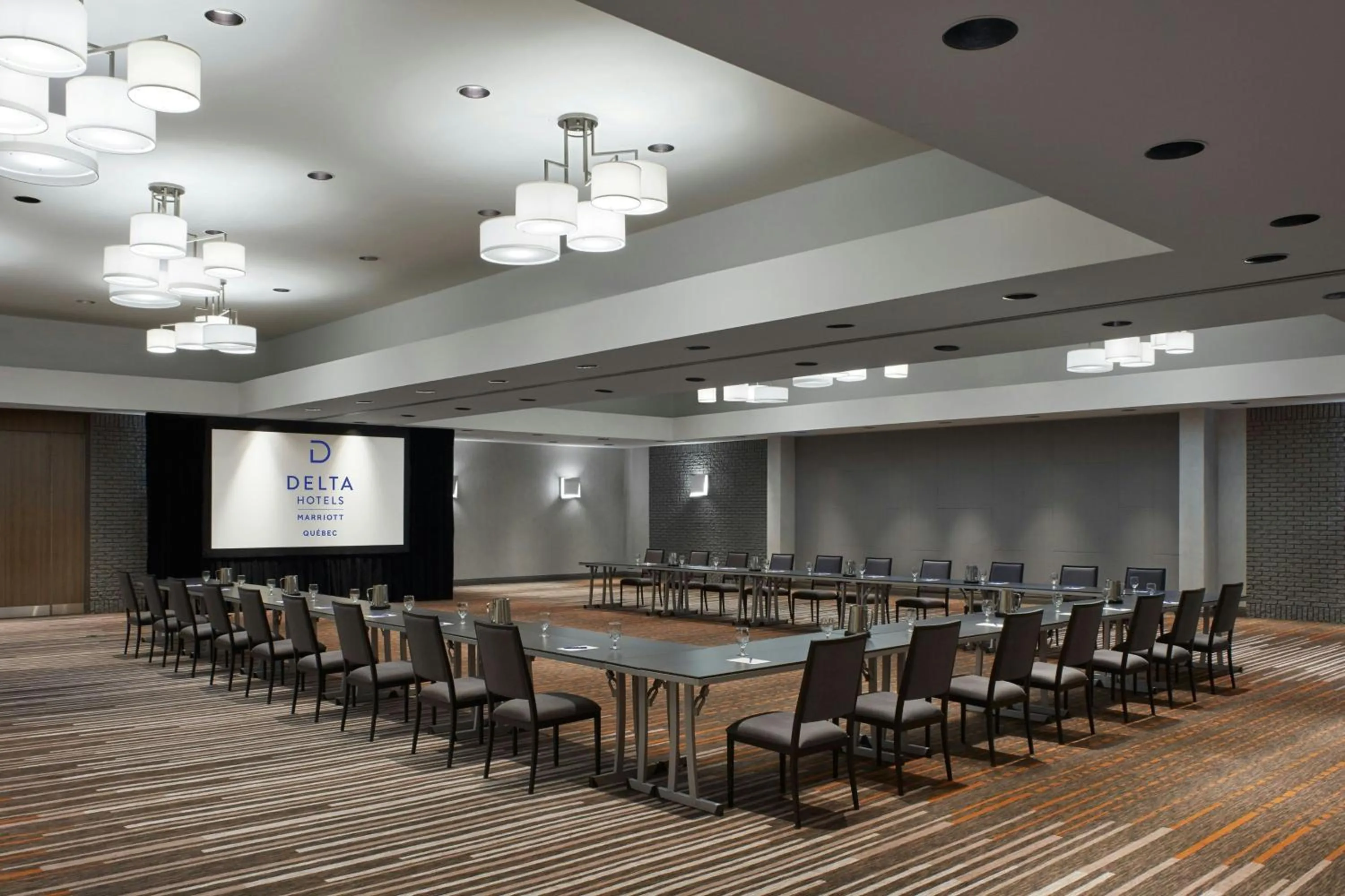 Meeting/conference room in Delta Hotels by Marriott Quebec