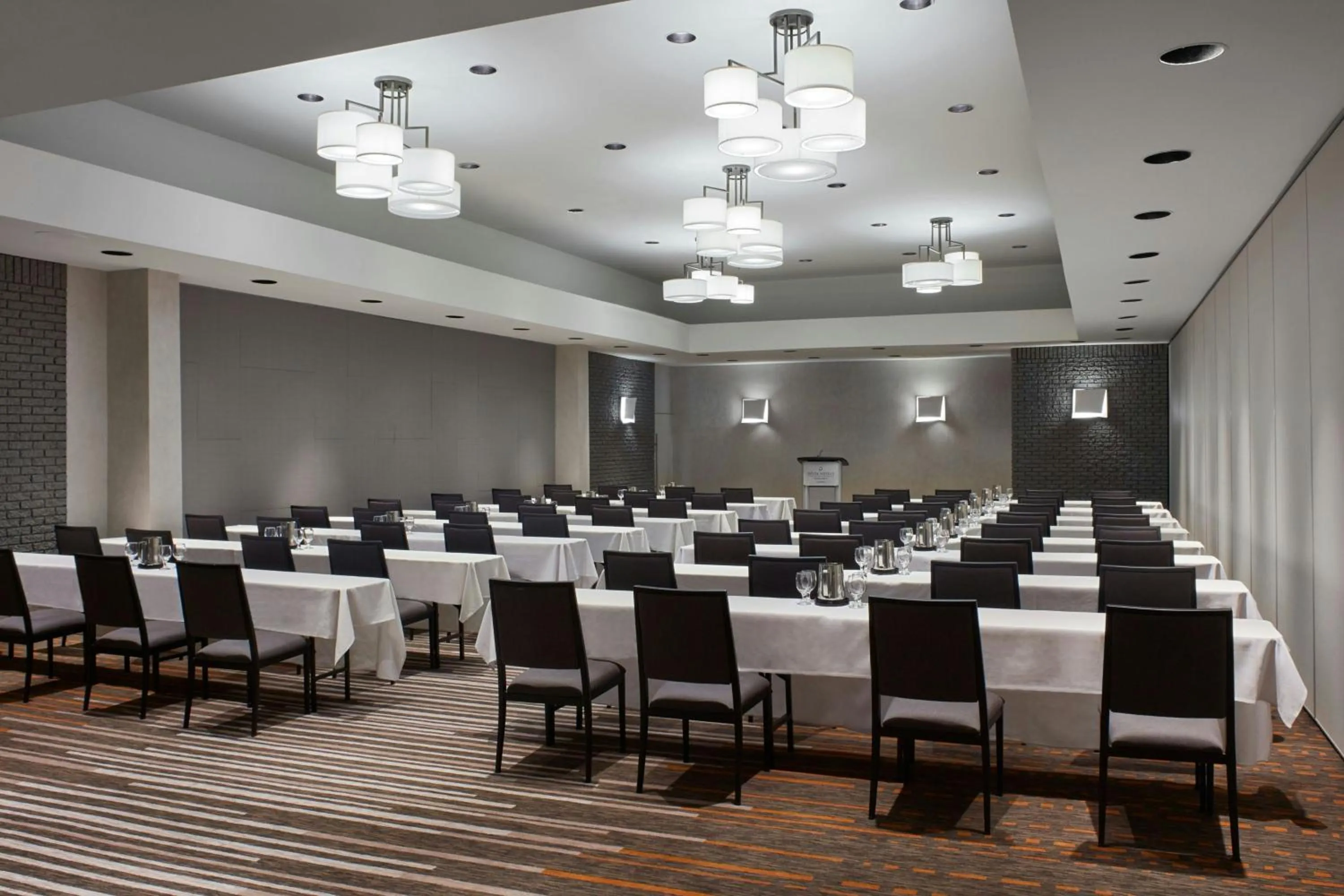 Meeting/conference room in Delta Hotels by Marriott Quebec