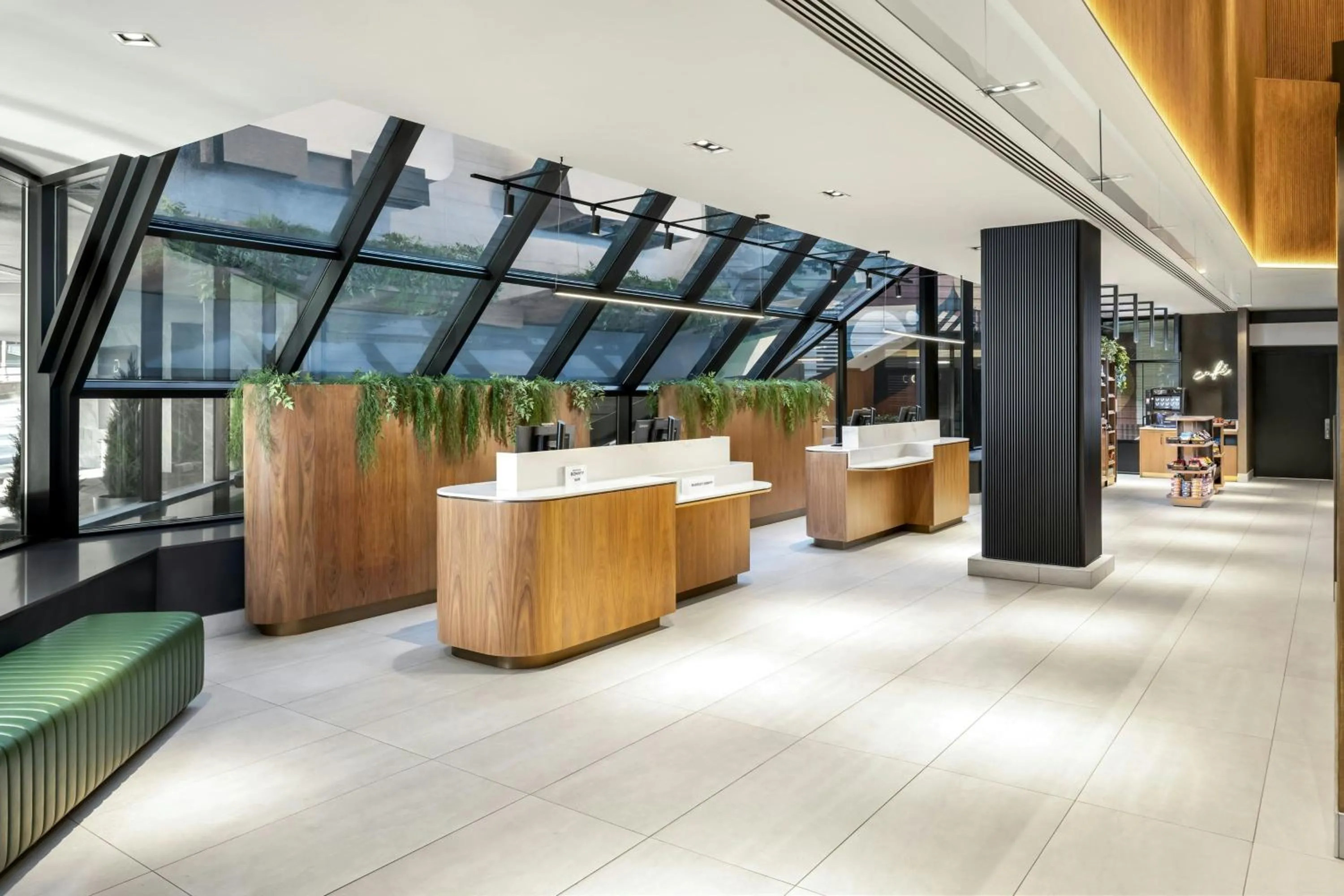 Lobby or reception in Delta Hotels by Marriott Quebec