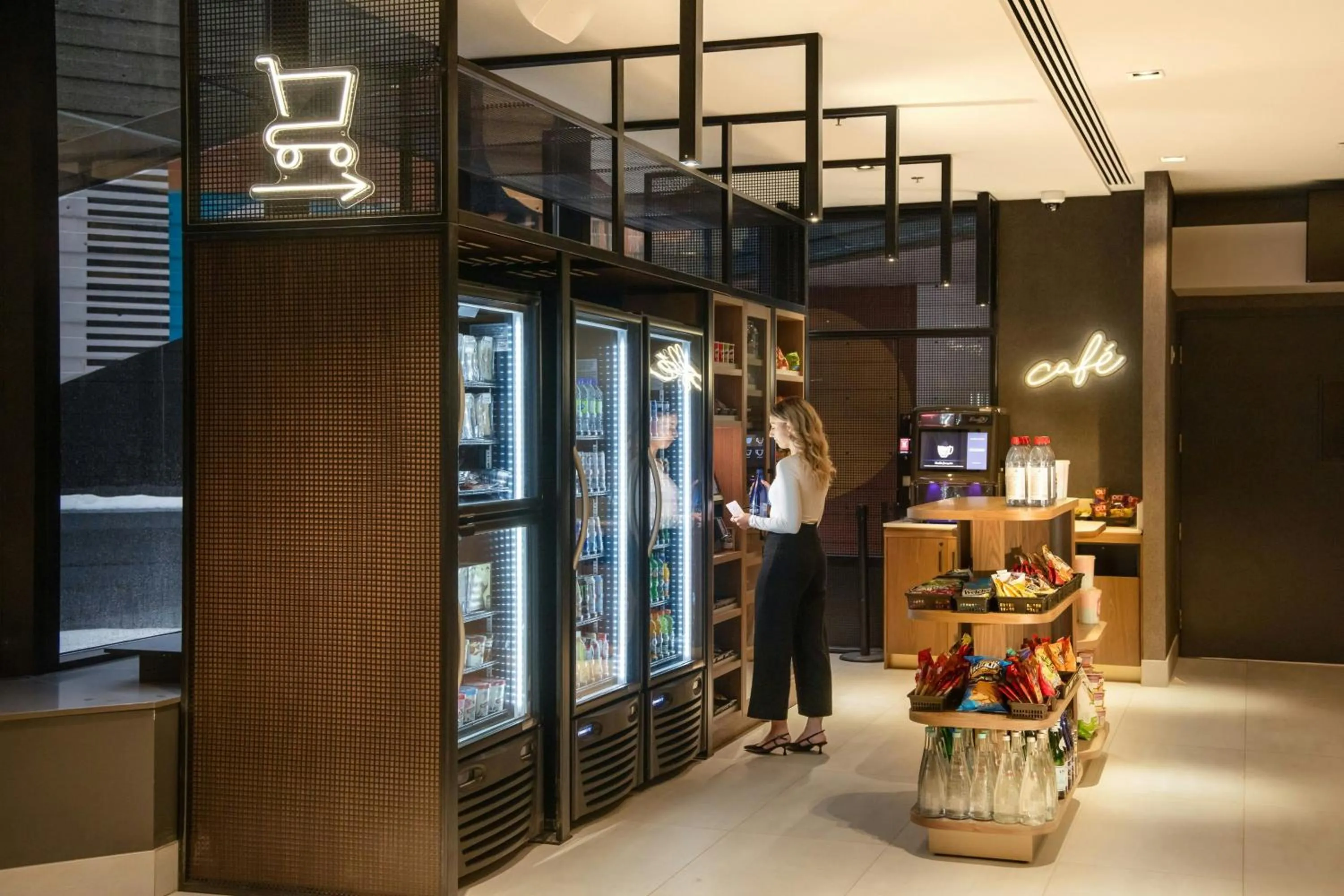 Lobby or reception in Delta Hotels by Marriott Quebec