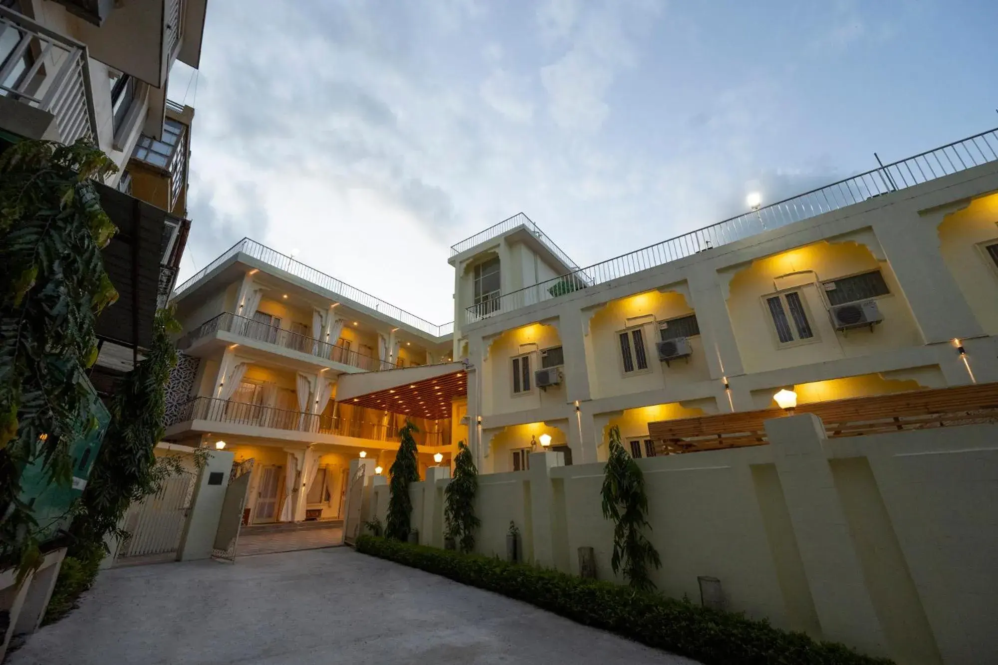 Maharishi Ayurveda-Boutique Wellness Retreat Maharishi Ayurveda-Boutique Wellness Retreat