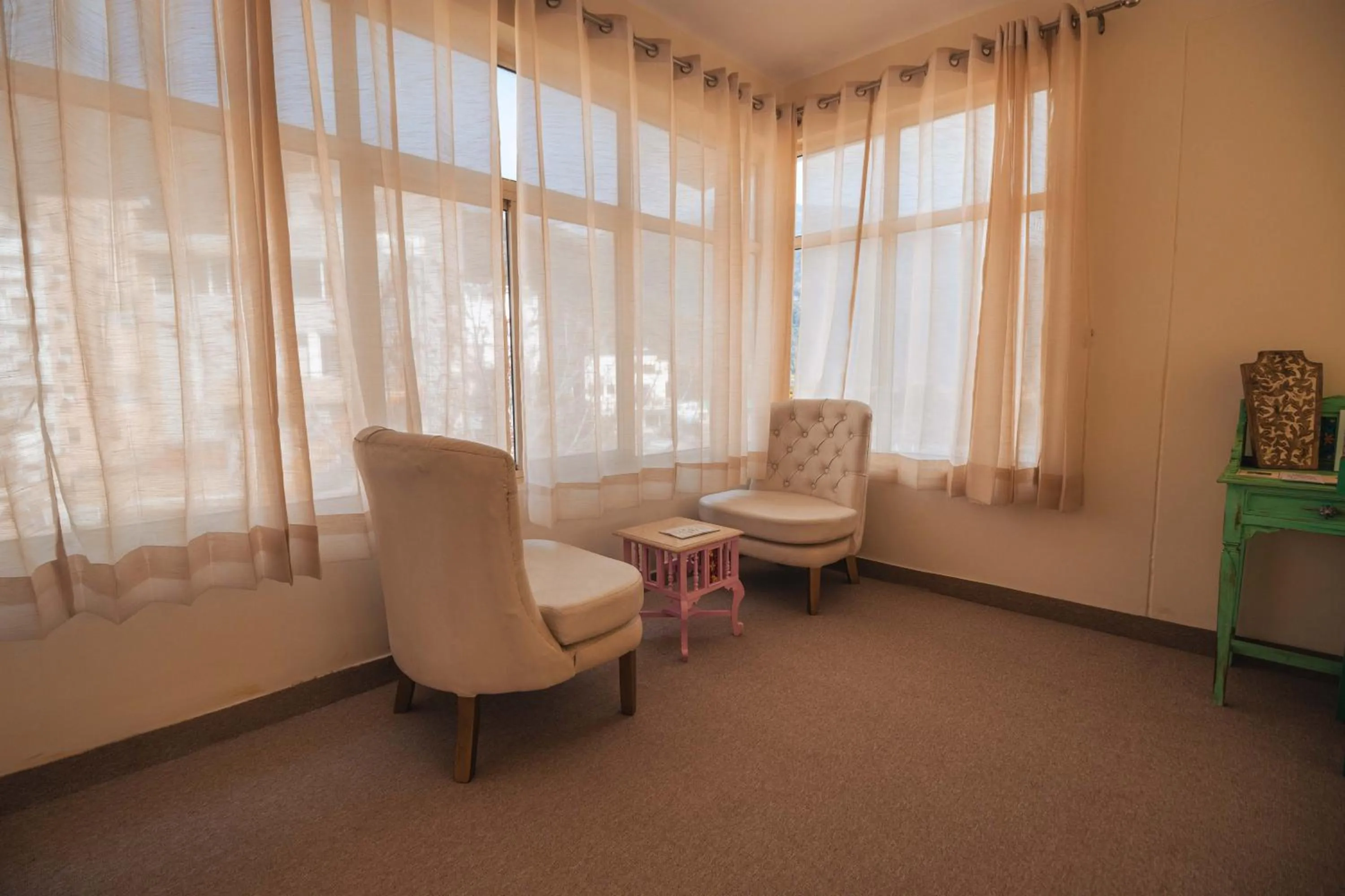 Seating area in Maharishi Ayurveda-Boutique Wellness Retreat