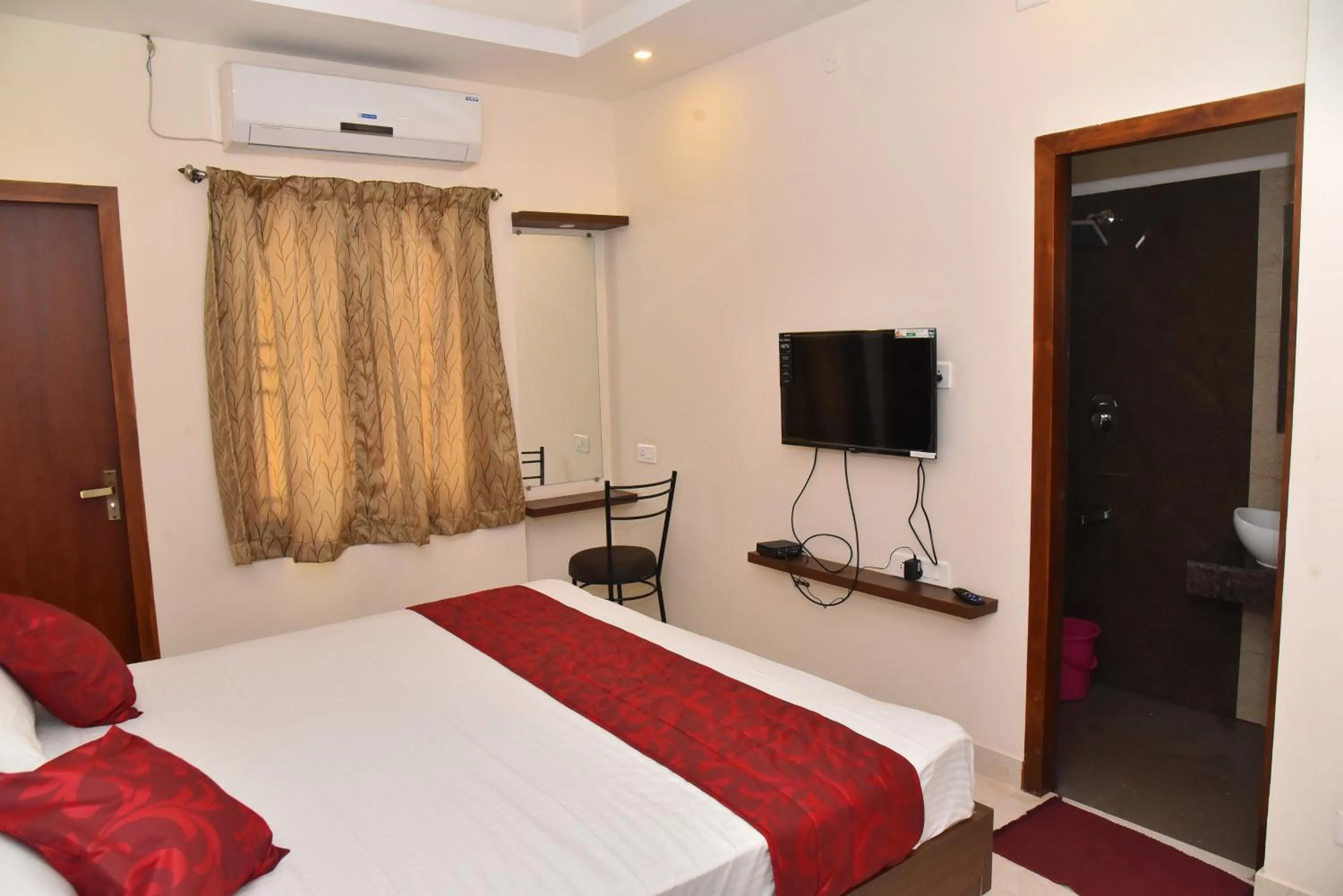 Bed in Home Stay @ Kommiya Inn