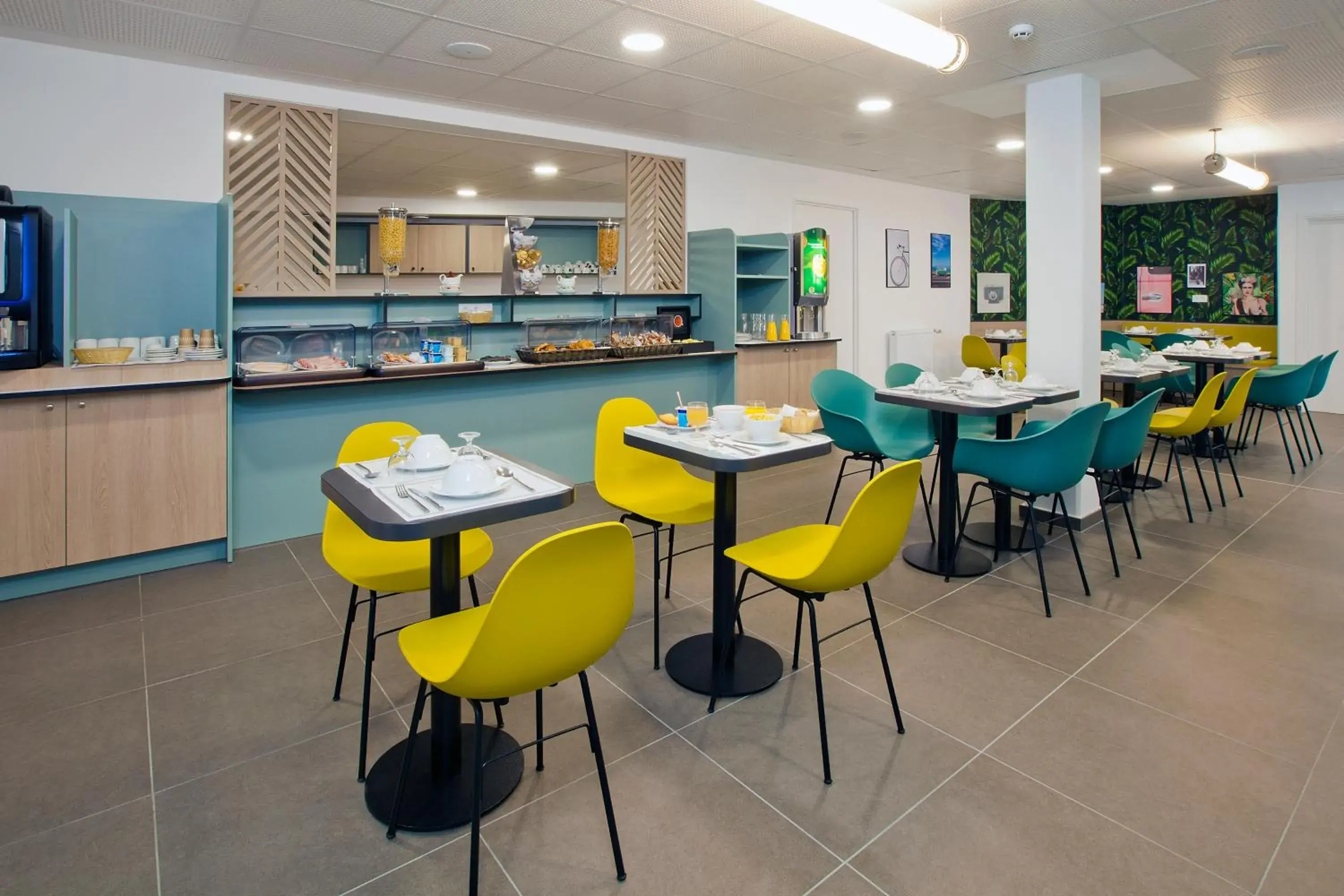 Breakfast in Séjours & Affaires Paris Bagnolet Breakfast in Séjours & Affaires Paris Bagnolet