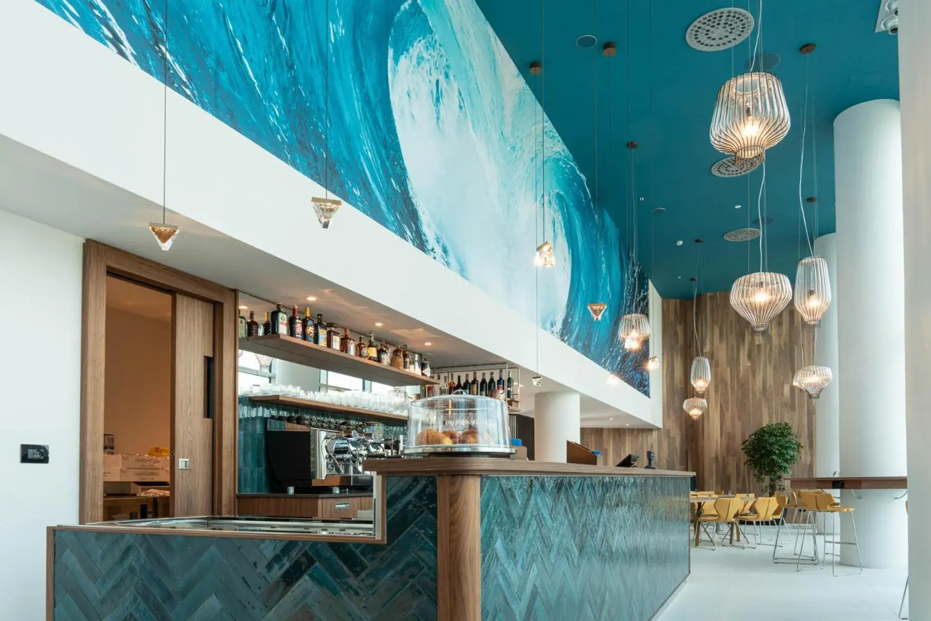 Restaurant/places to eat in Life Hotel Restaurant/places to eat in Life Hotel