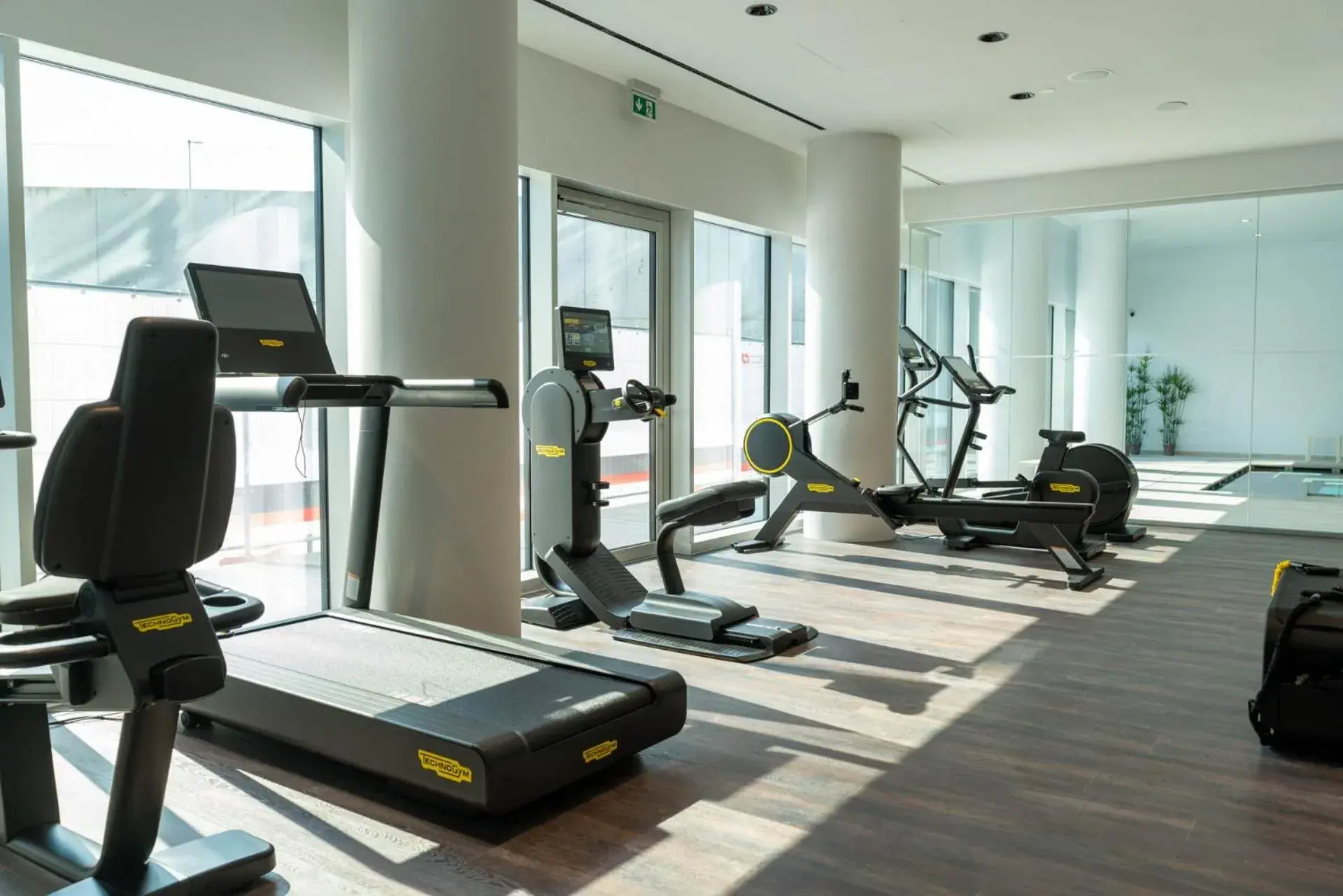 Fitness centre/facilities in Life Hotel Fitness centre/facilities in Life Hotel