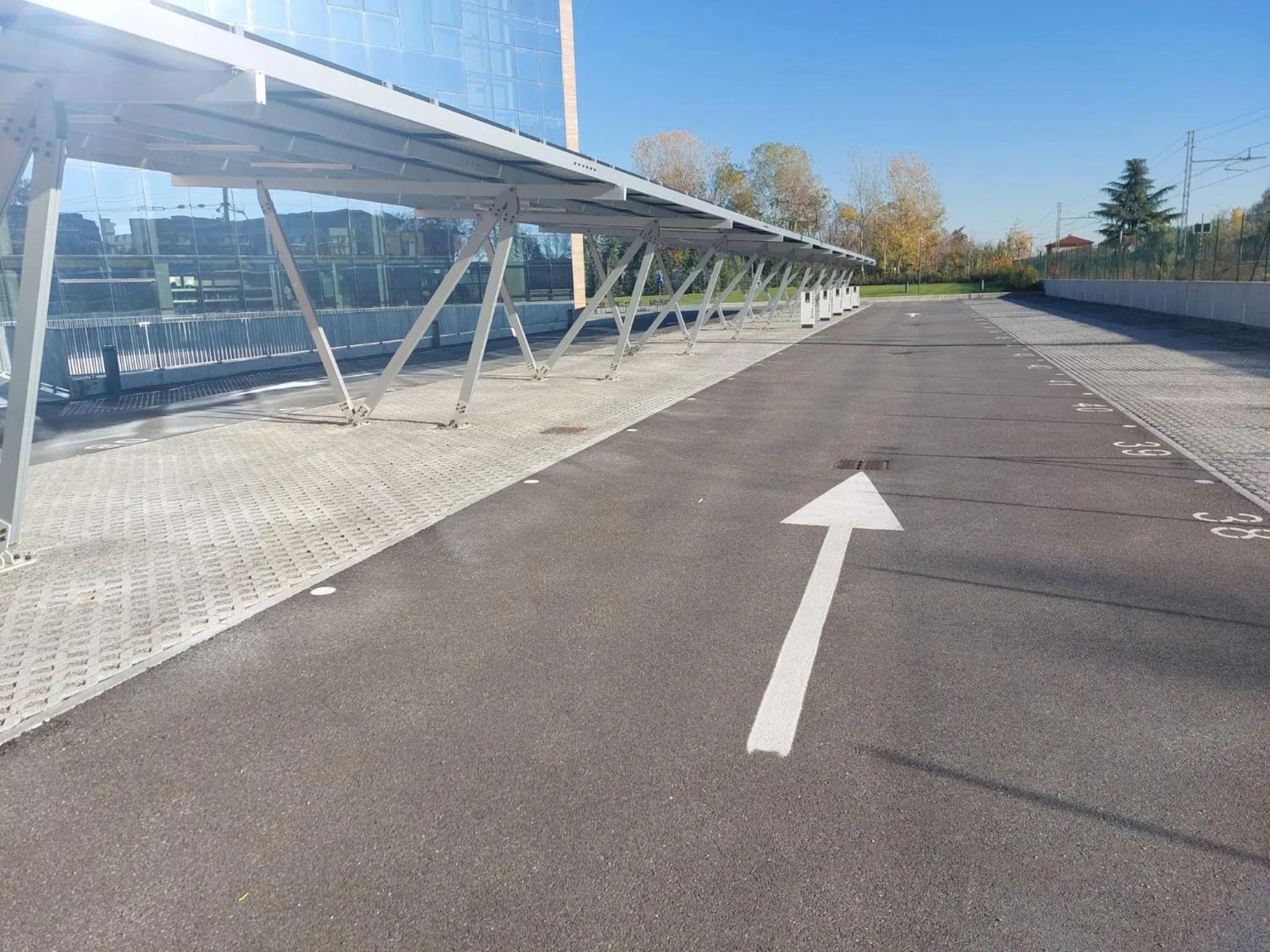 Parking in Life Hotel