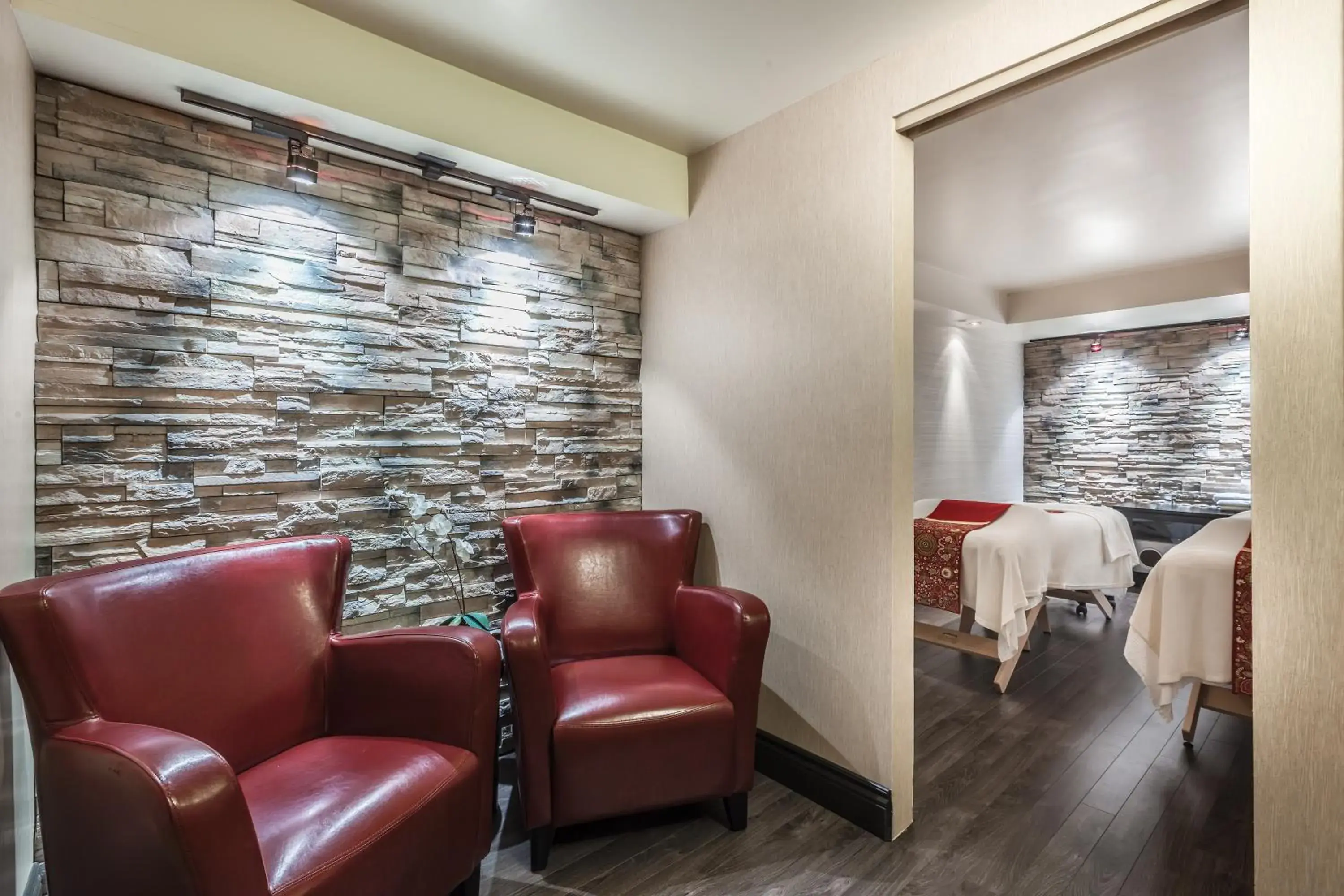 Spa and wellness centre/facilities in Hotel Chateau Bellevue Spa and wellness centre/facilities in Hotel Chateau Bellevue