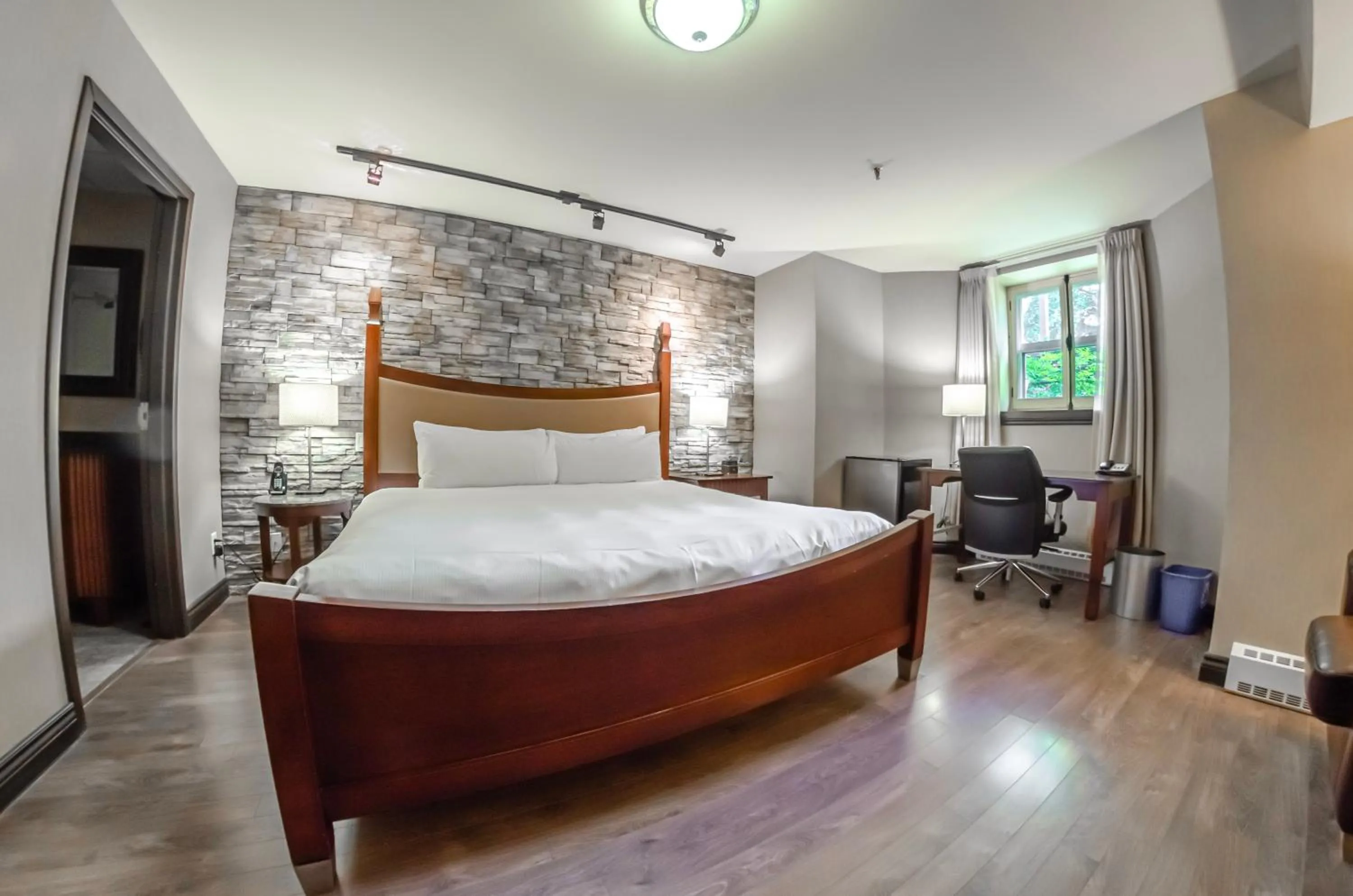 Bed in Hotel Chateau Bellevue