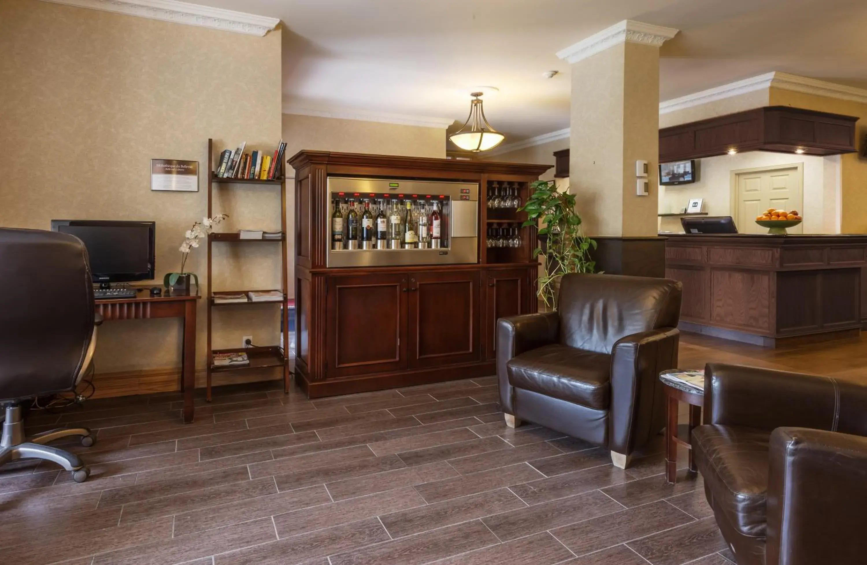 Lounge or bar in Hotel Chateau Bellevue Lounge or bar in Hotel Chateau Bellevue