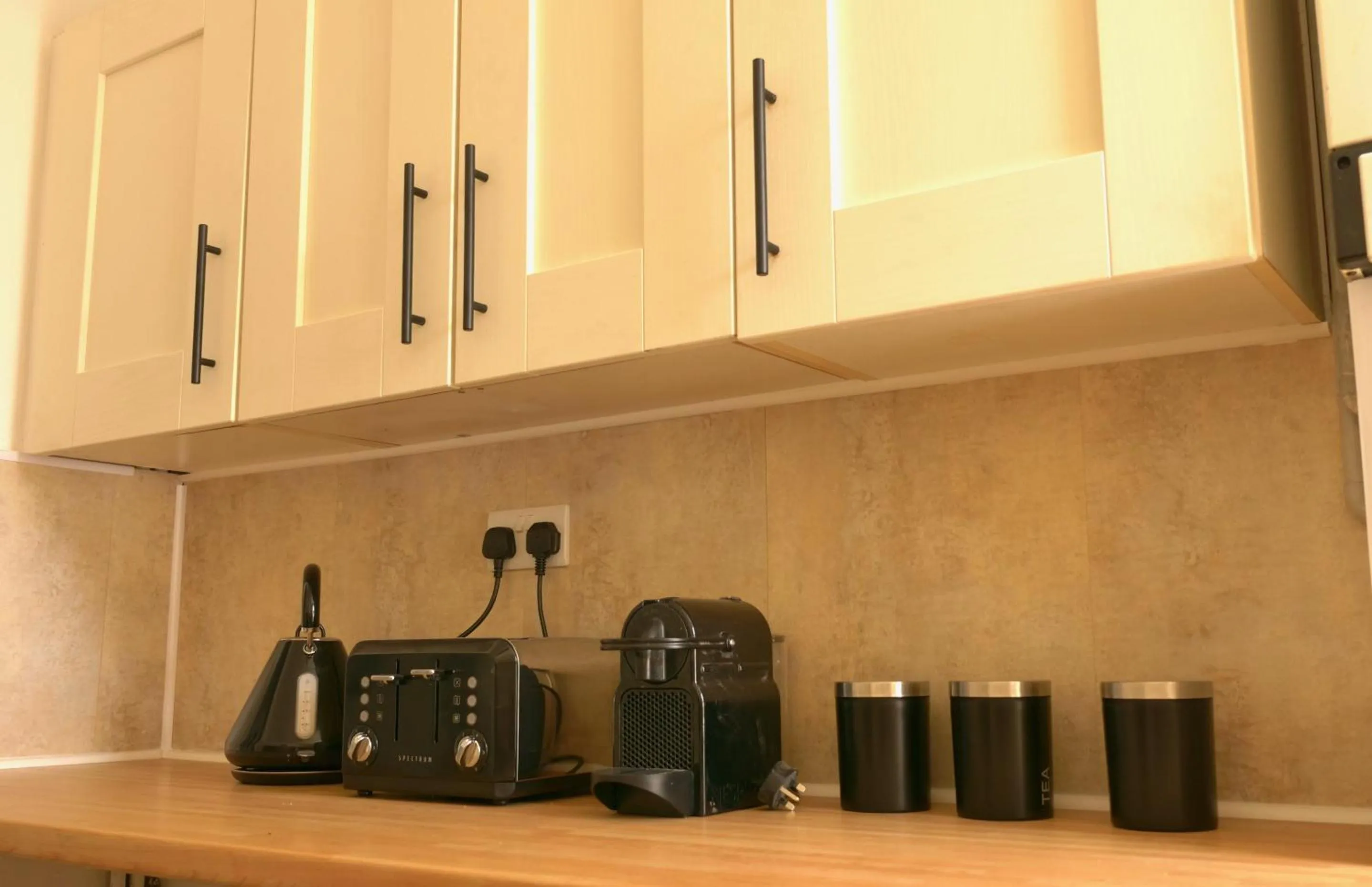 Kitchen or kitchenette in Blackpool Abode - Seaside Cove