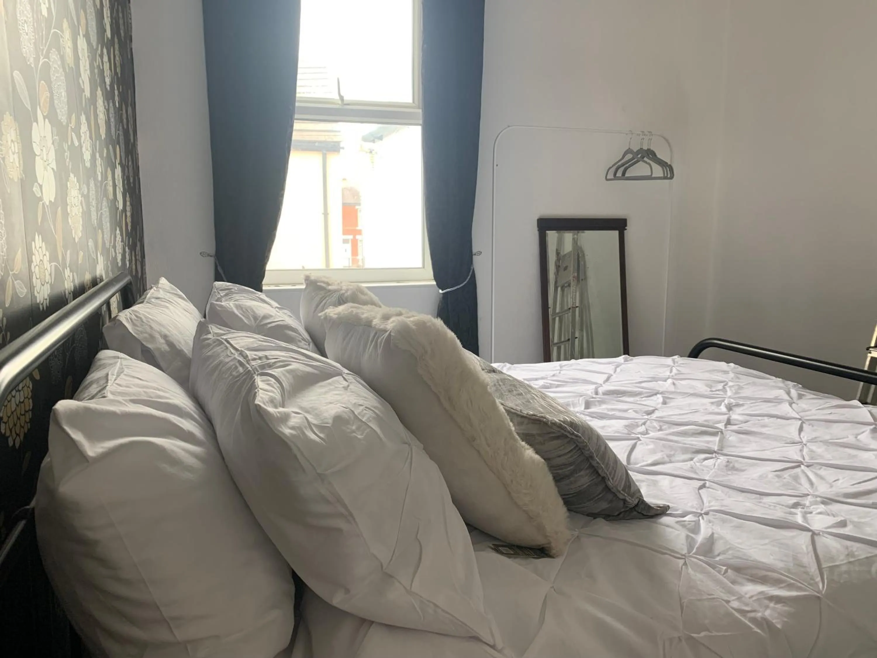 Bedroom in Blackpool Abode - Seaside Cove