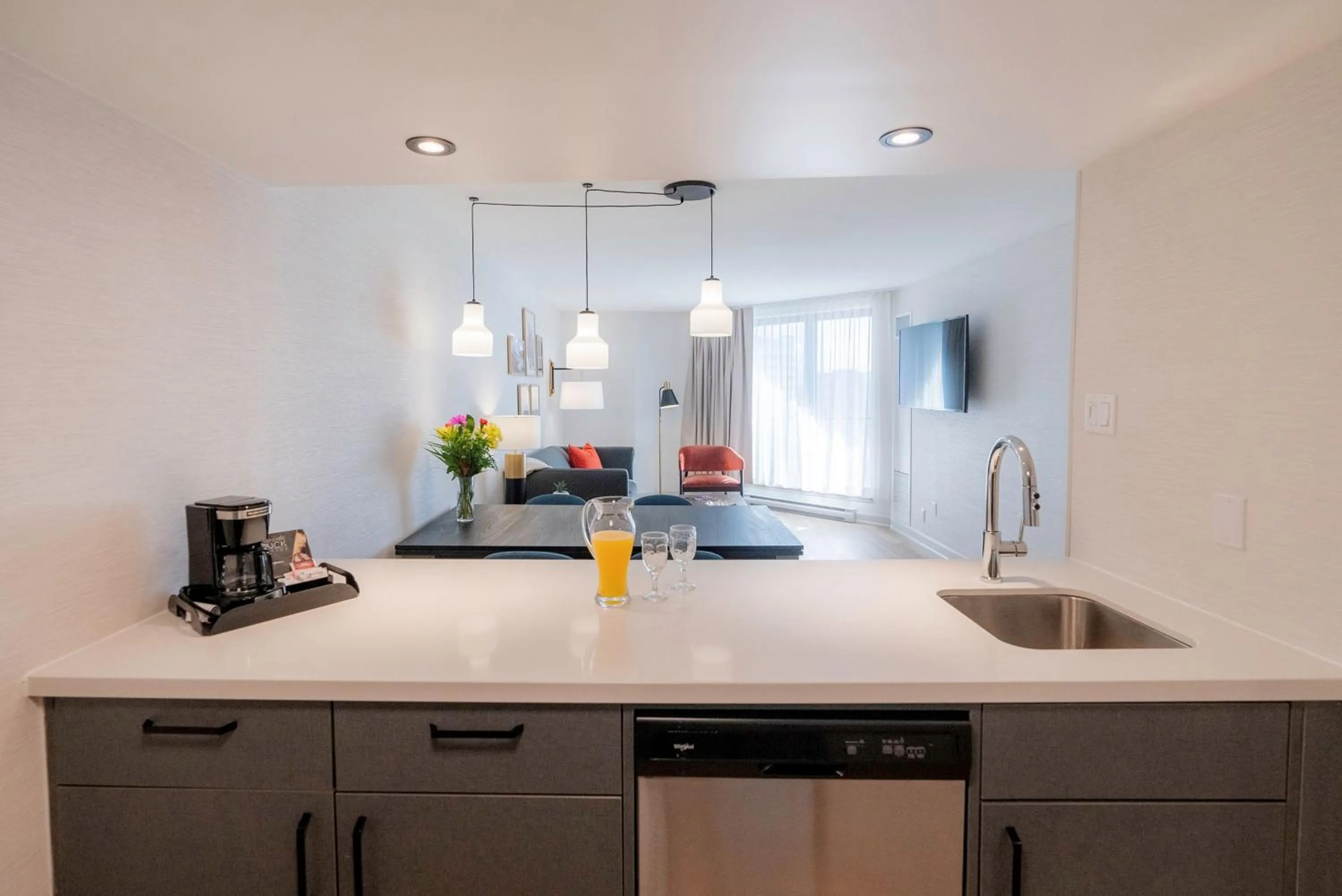 Living room in Les Suites Hotel Ottawa