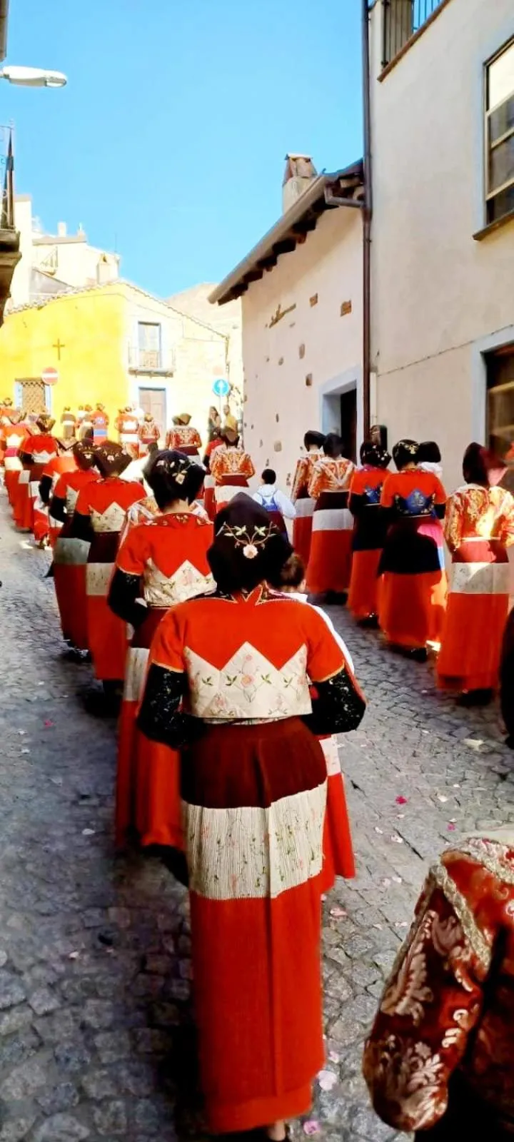 B&B Santu Giuvanni "Un tuffo nel passato Fonnese"