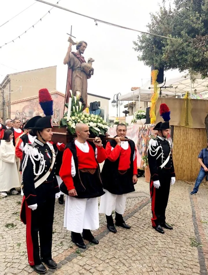 B&B Santu Giuvanni "Un tuffo nel passato Fonnese"